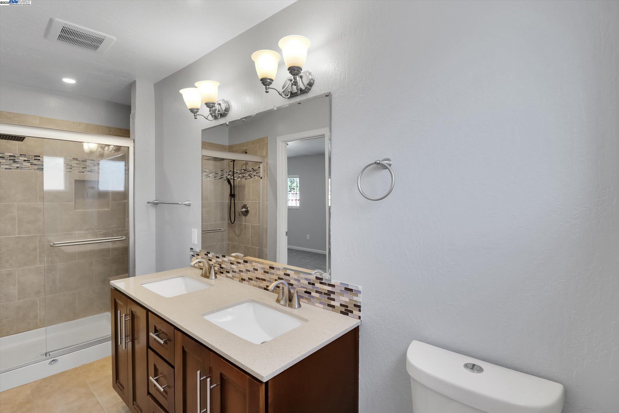Detail Gallery Image 15 of 21 For 1691 Woodcrest Dr, Concord,  CA 94521 - 4 Beds | 2 Baths