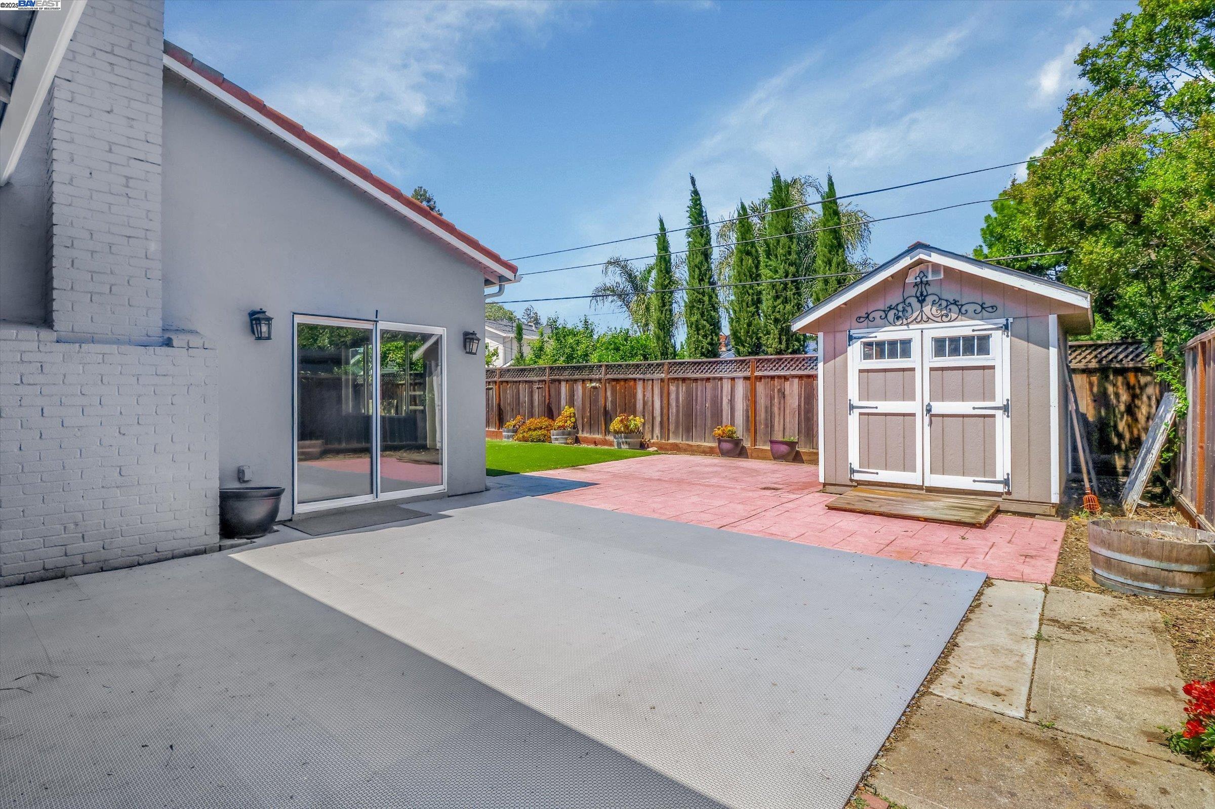 Detail Gallery Image 16 of 21 For 1691 Woodcrest Dr, Concord,  CA 94521 - 4 Beds | 2 Baths