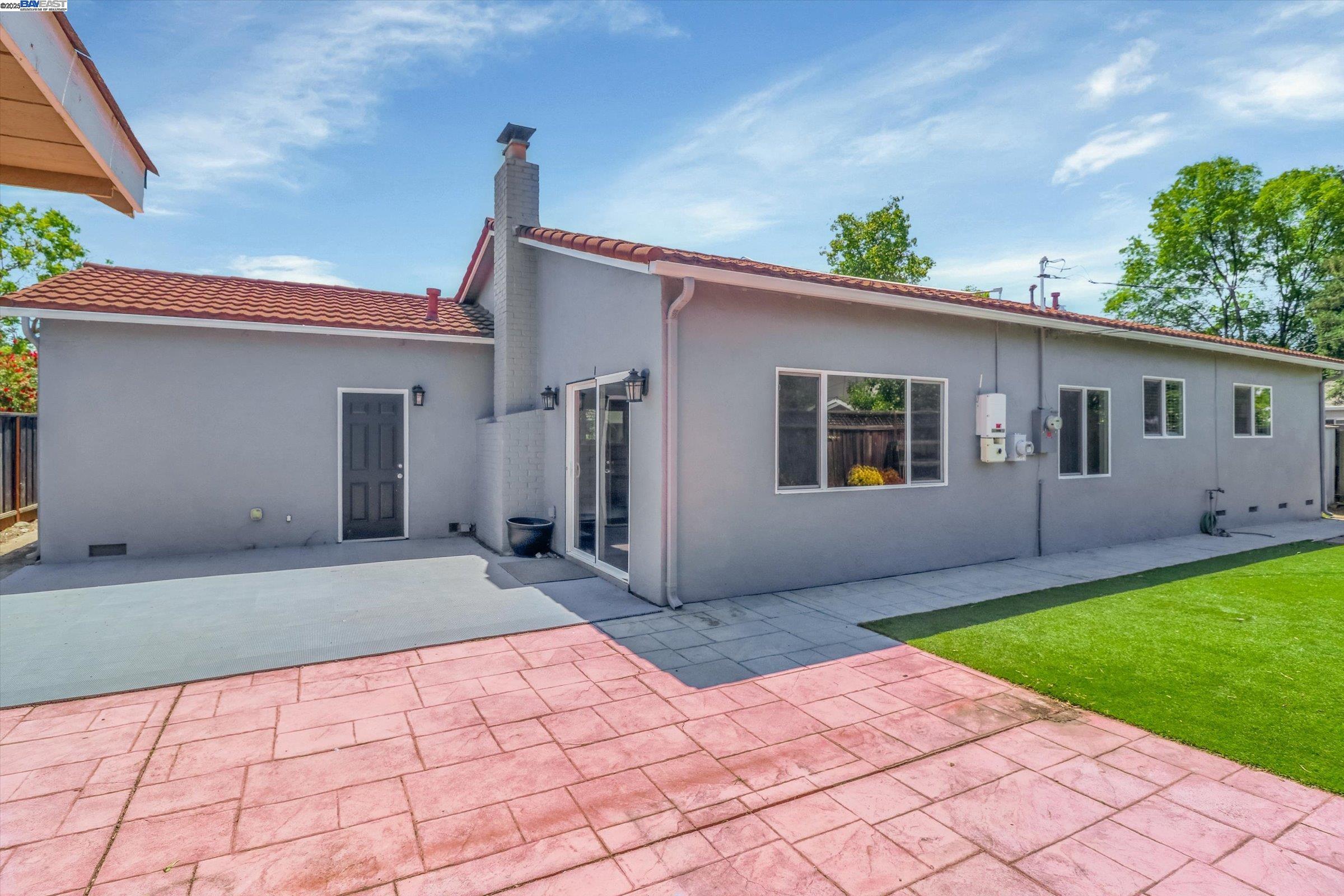 Detail Gallery Image 18 of 21 For 1691 Woodcrest Dr, Concord,  CA 94521 - 4 Beds | 2 Baths