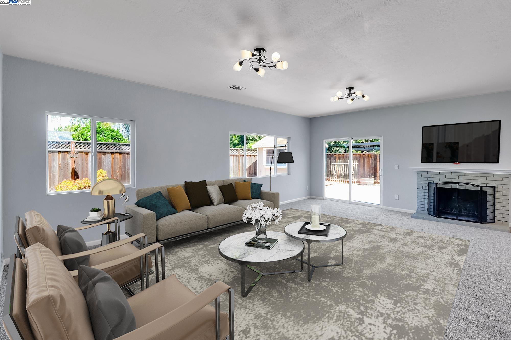 Detail Gallery Image 3 of 21 For 1691 Woodcrest Dr, Concord,  CA 94521 - 4 Beds | 2 Baths