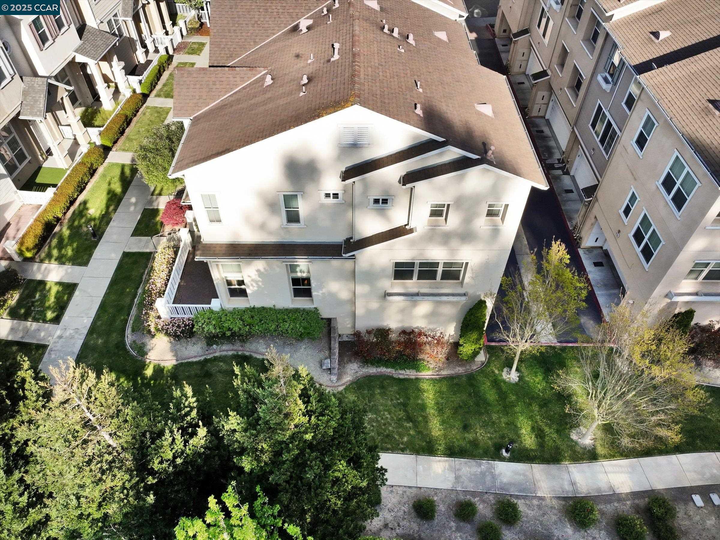 Detail Gallery Image 30 of 41 For 750 Summer Ln, Richmond,  CA 94806 - 3 Beds | 2/1 Baths