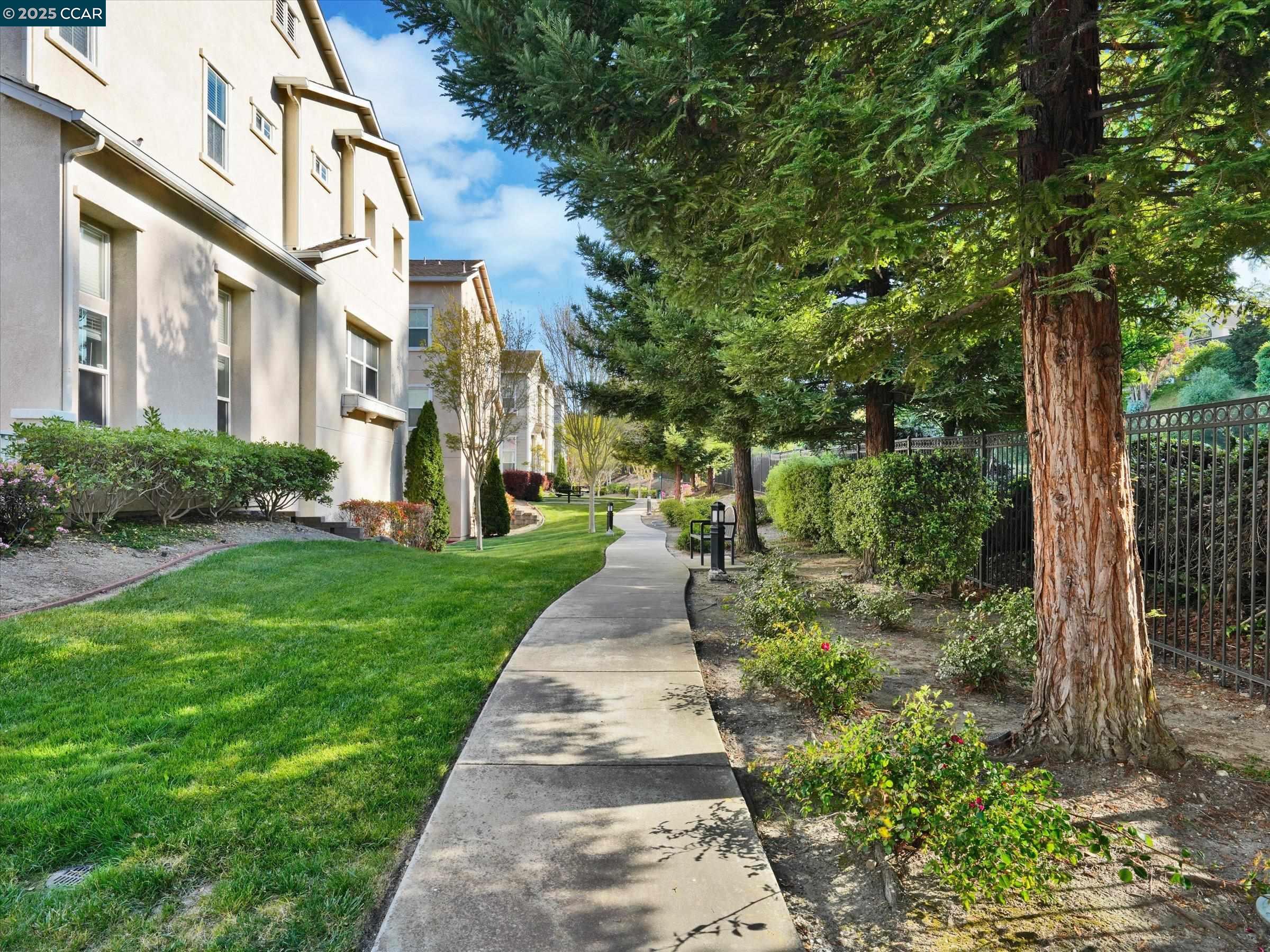 Detail Gallery Image 33 of 41 For 750 Summer Ln, Richmond,  CA 94806 - 3 Beds | 2/1 Baths