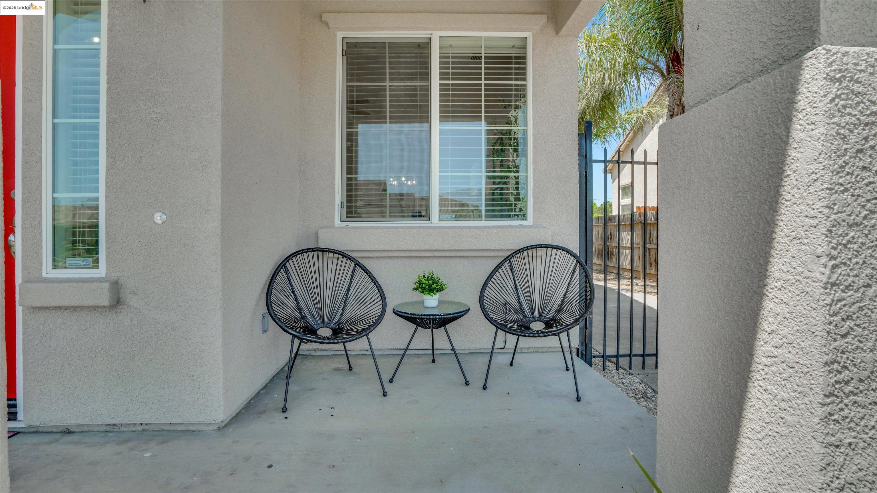Detail Gallery Image 14 of 44 For 1740 Newark Ln, Suisun City,  CA 94585 - 3 Beds | 2/1 Baths