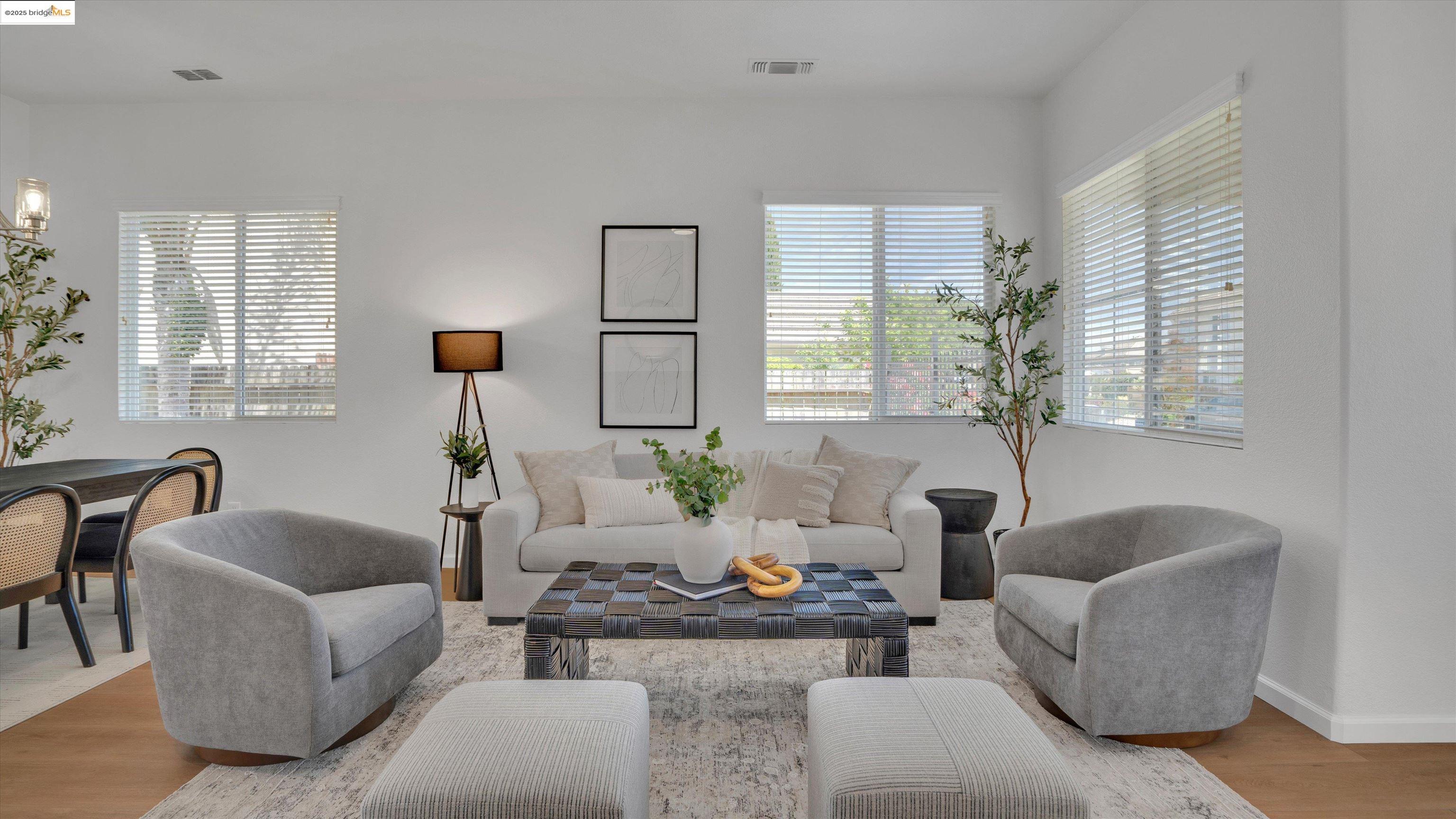 Detail Gallery Image 16 of 44 For 1740 Newark Ln, Suisun City,  CA 94585 - 3 Beds | 2/1 Baths