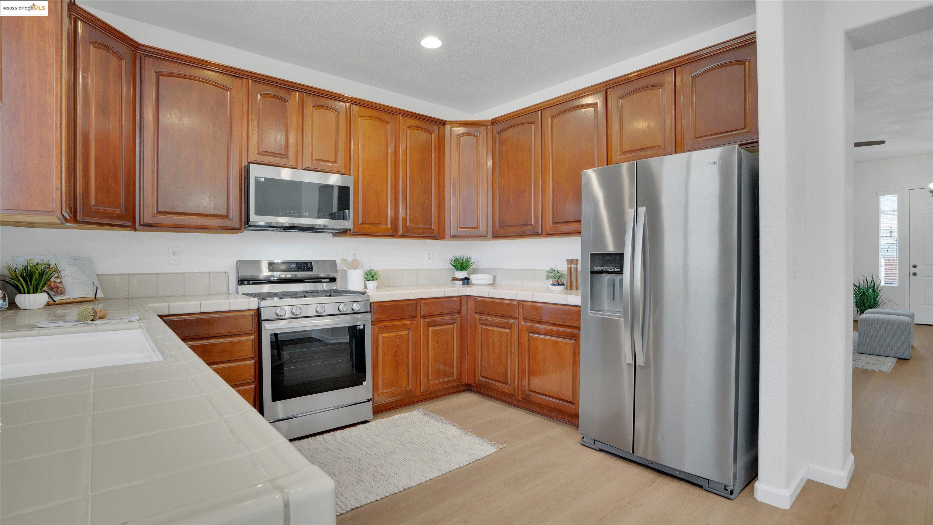 Detail Gallery Image 22 of 44 For 1740 Newark Ln, Suisun City,  CA 94585 - 3 Beds | 2/1 Baths