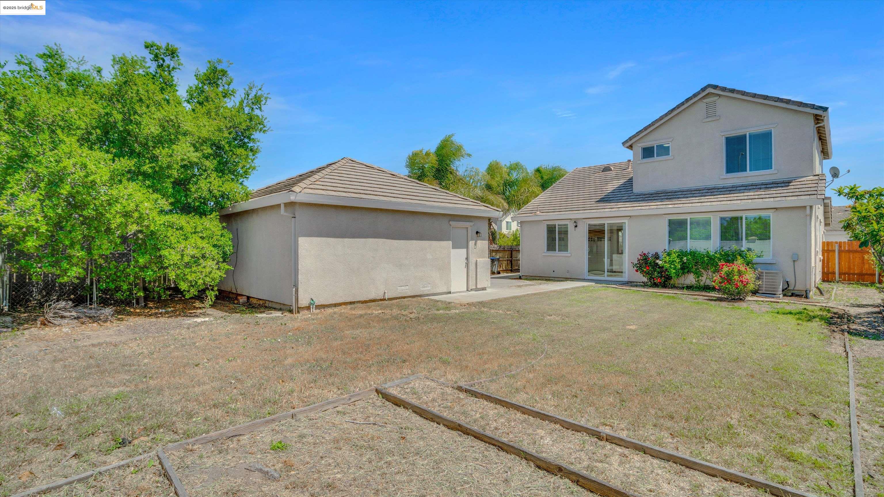 Detail Gallery Image 39 of 44 For 1740 Newark Ln, Suisun City,  CA 94585 - 3 Beds | 2/1 Baths