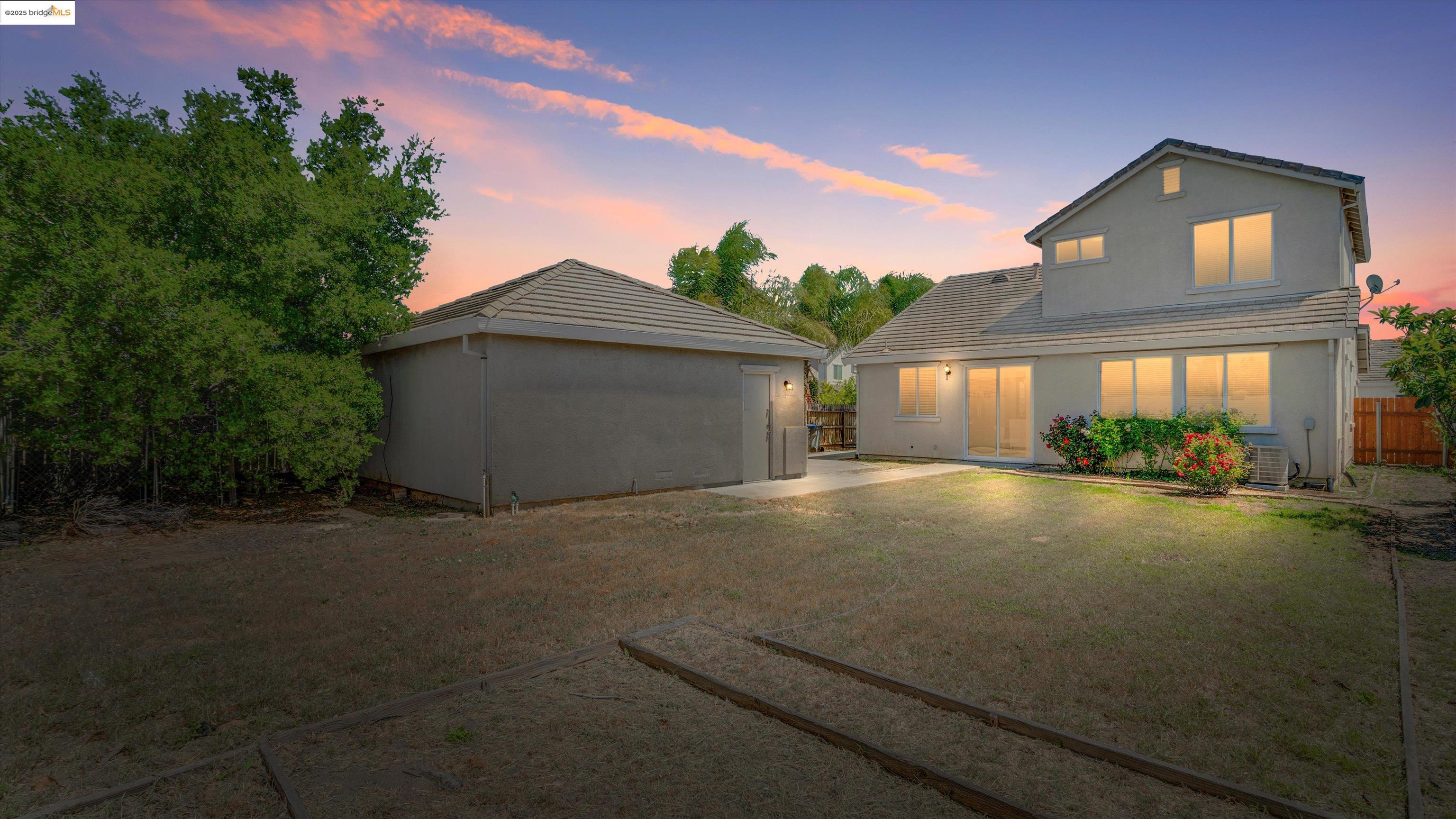 Detail Gallery Image 44 of 44 For 1740 Newark Ln, Suisun City,  CA 94585 - 3 Beds | 2/1 Baths