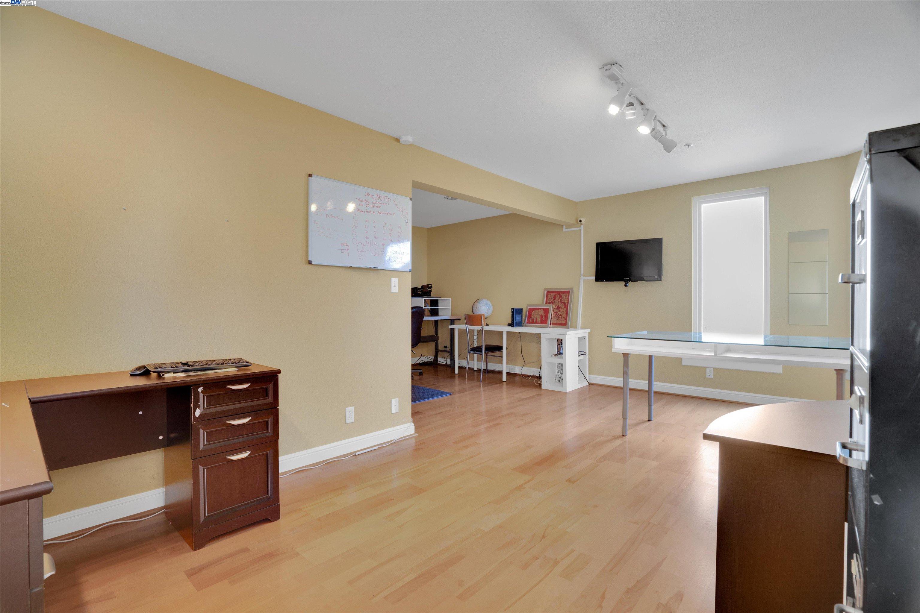 7001 Elverton Dr, Oakland, California 94611, 4 Bedrooms Bedrooms, 9 Rooms Rooms,3 BathroomsBathrooms,Residential,For Sale,7001 Elverton Dr,41096873