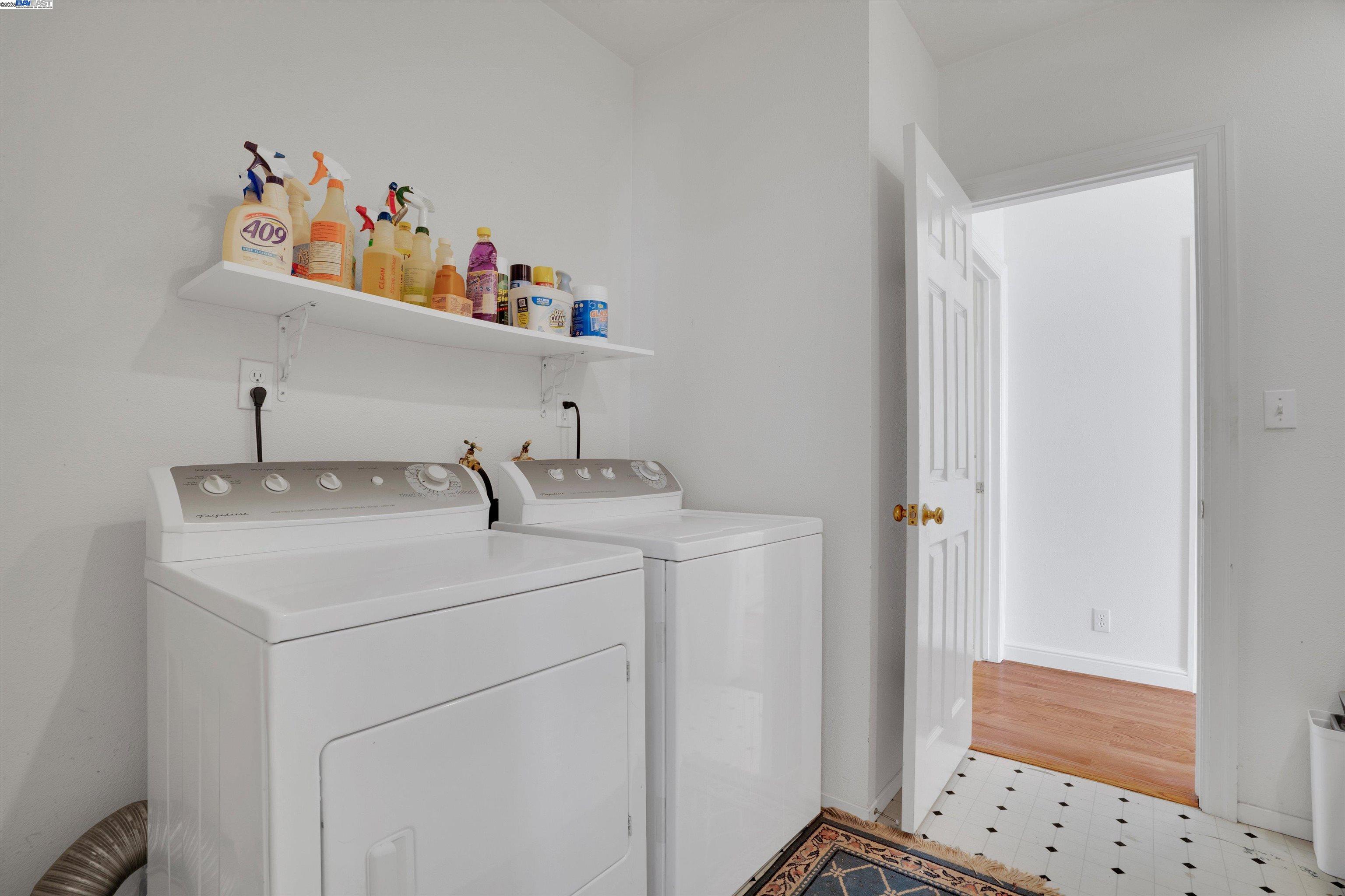 7001 Elverton Dr, Oakland, California 94611, 4 Bedrooms Bedrooms, 9 Rooms Rooms,3 BathroomsBathrooms,Residential,For Sale,7001 Elverton Dr,41096873