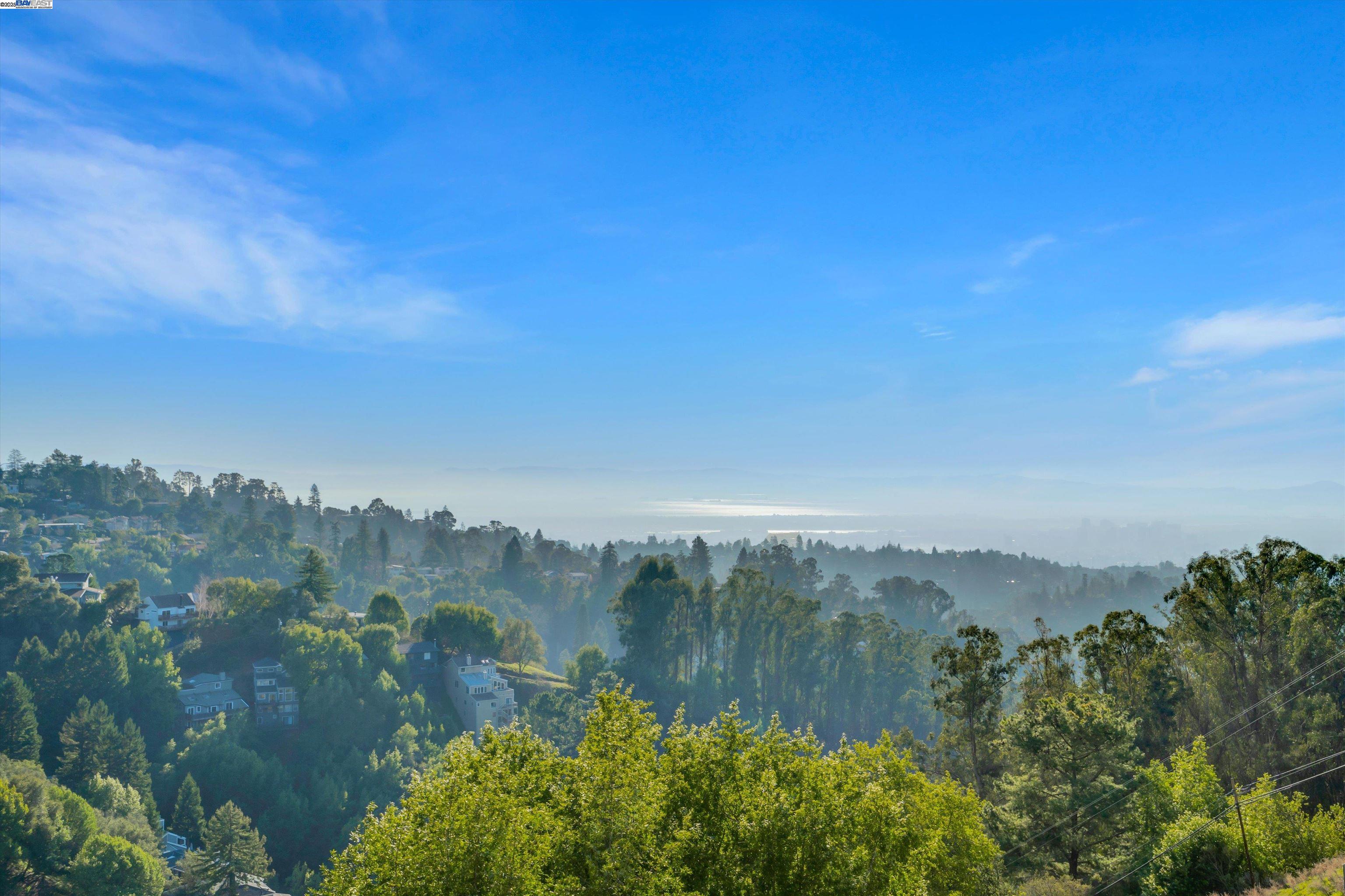 7001 Elverton Dr, Oakland, California 94611, 4 Bedrooms Bedrooms, 9 Rooms Rooms,3 BathroomsBathrooms,Residential,For Sale,7001 Elverton Dr,41096873