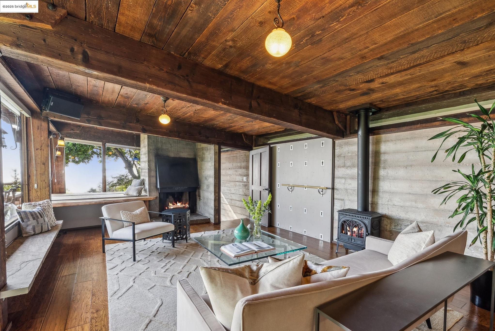 property-img