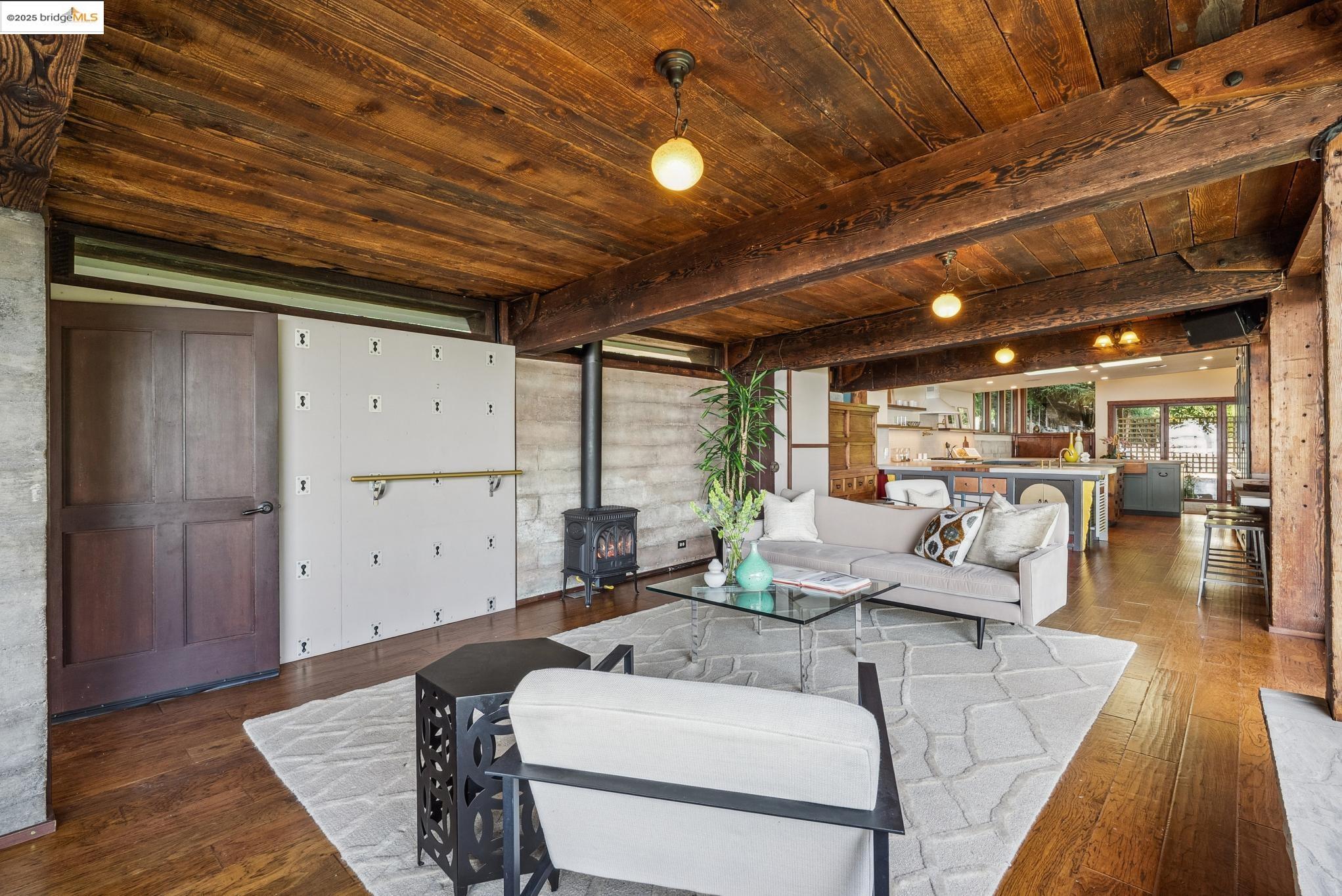 property-img