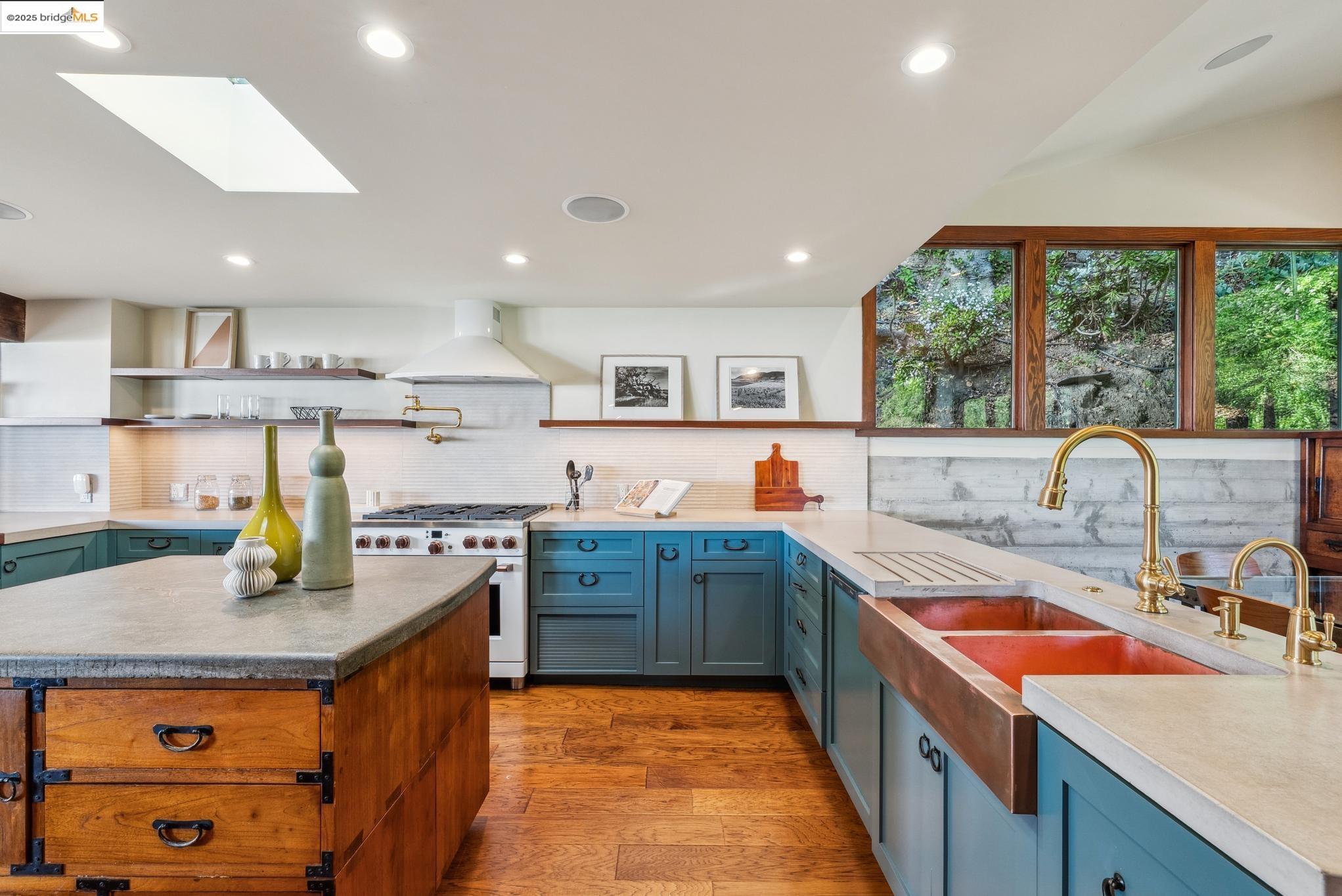 property-img