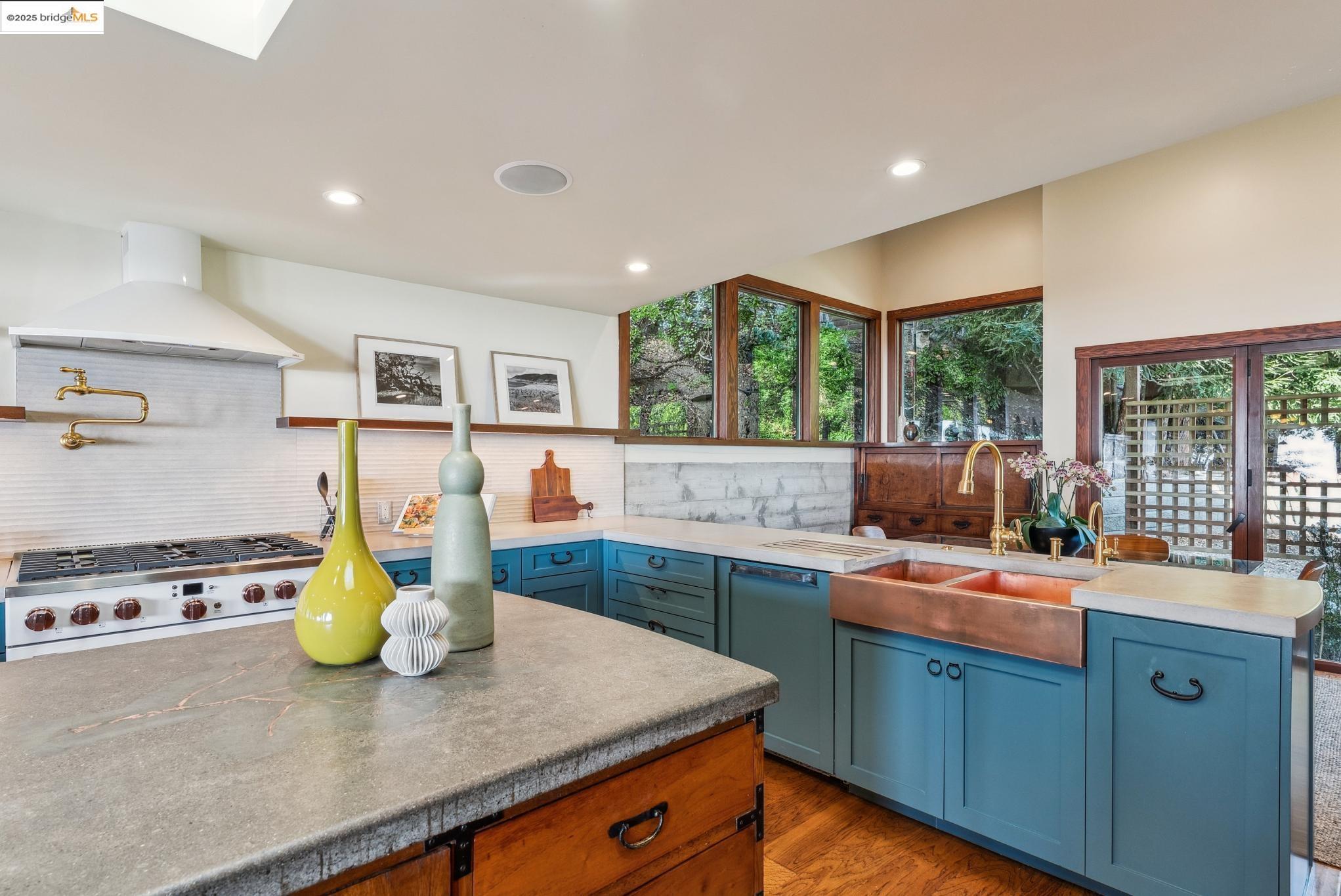 property-img