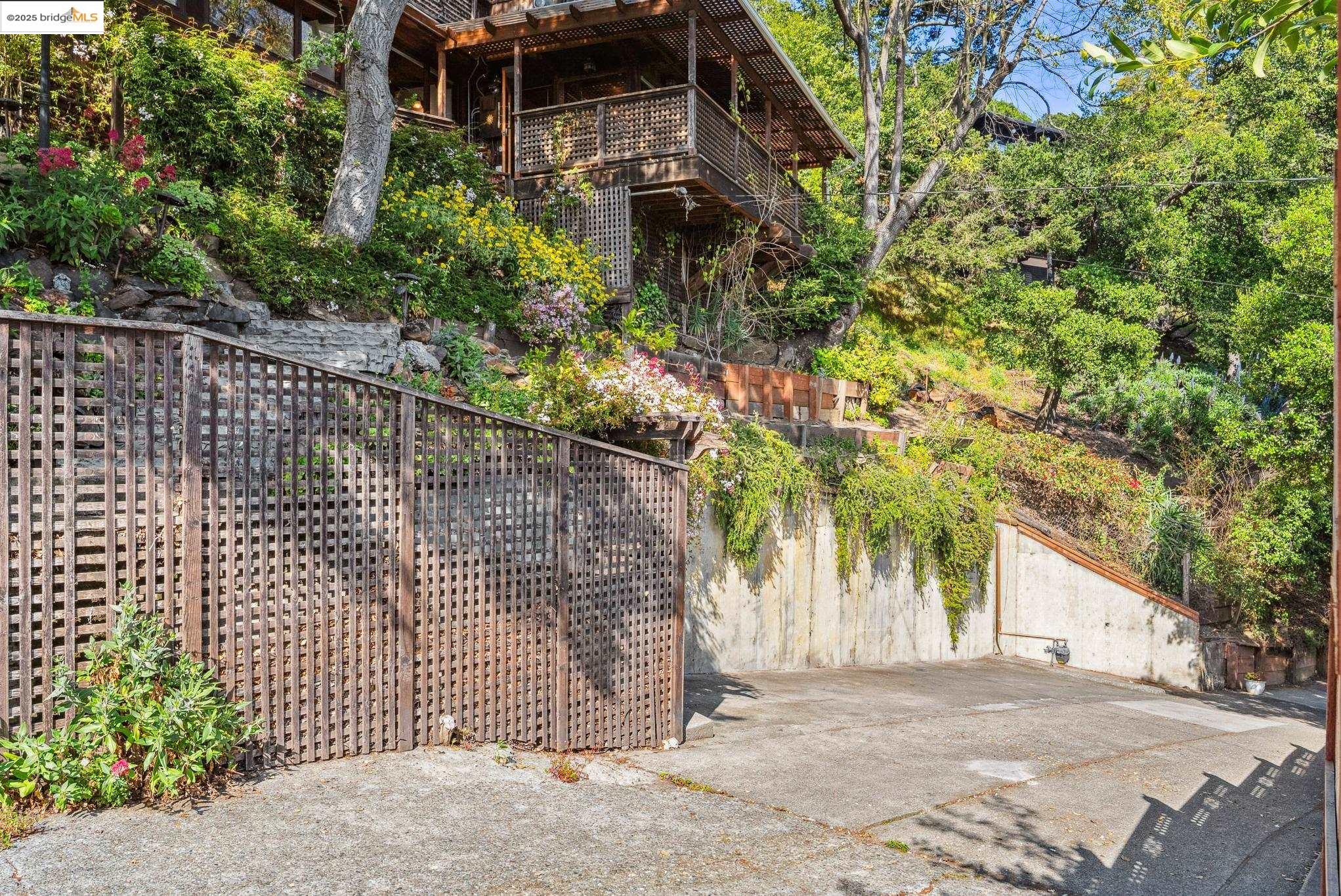 property-img