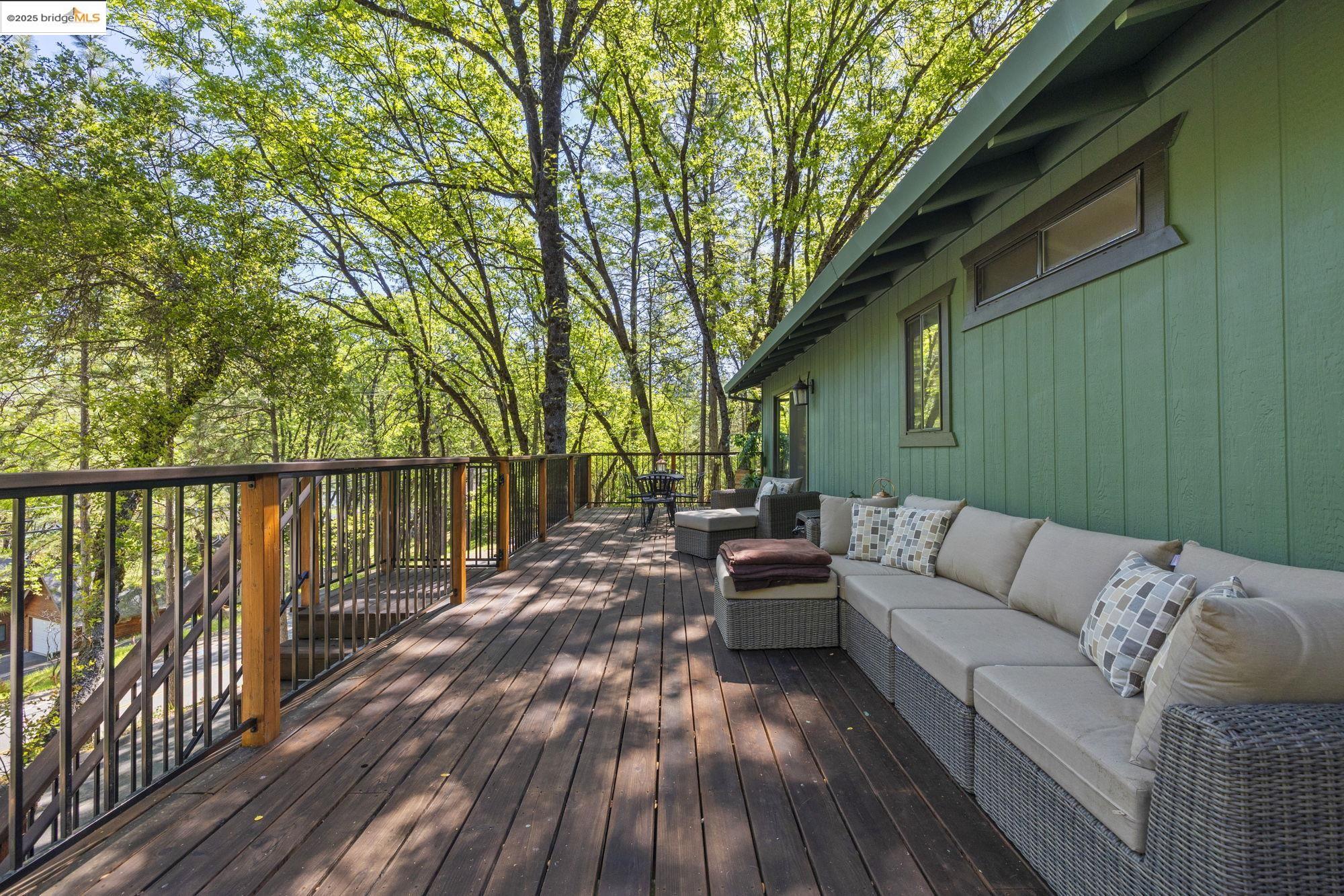 Detail Gallery Image 21 of 44 For 19779 Pine Mountain Dr, Groveland,  CA 95321 - 3 Beds | 3 Baths