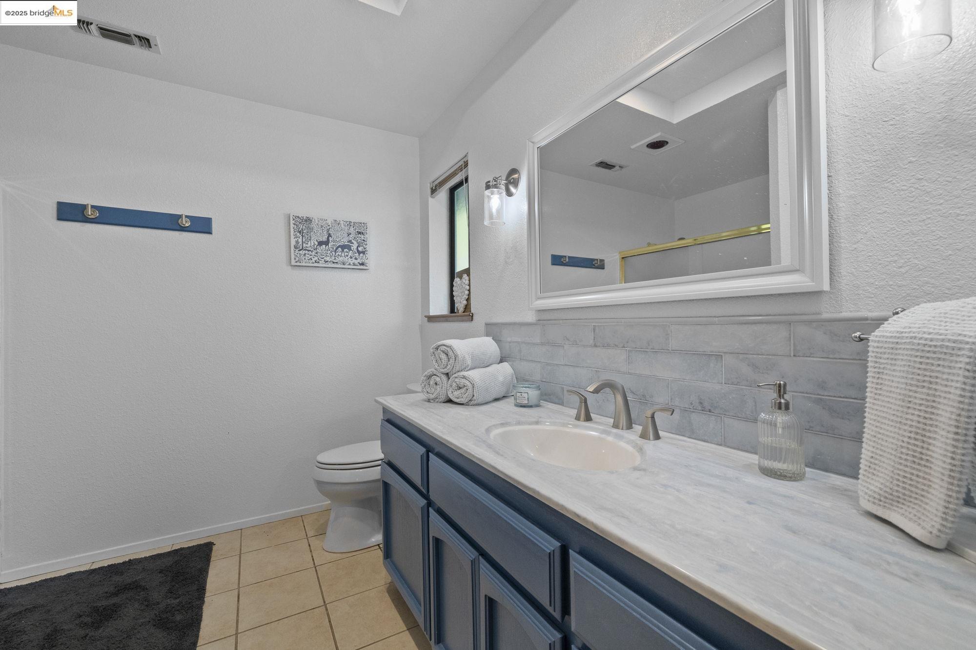 Detail Gallery Image 33 of 44 For 19779 Pine Mountain Dr, Groveland,  CA 95321 - 4 Beds | 3 Baths