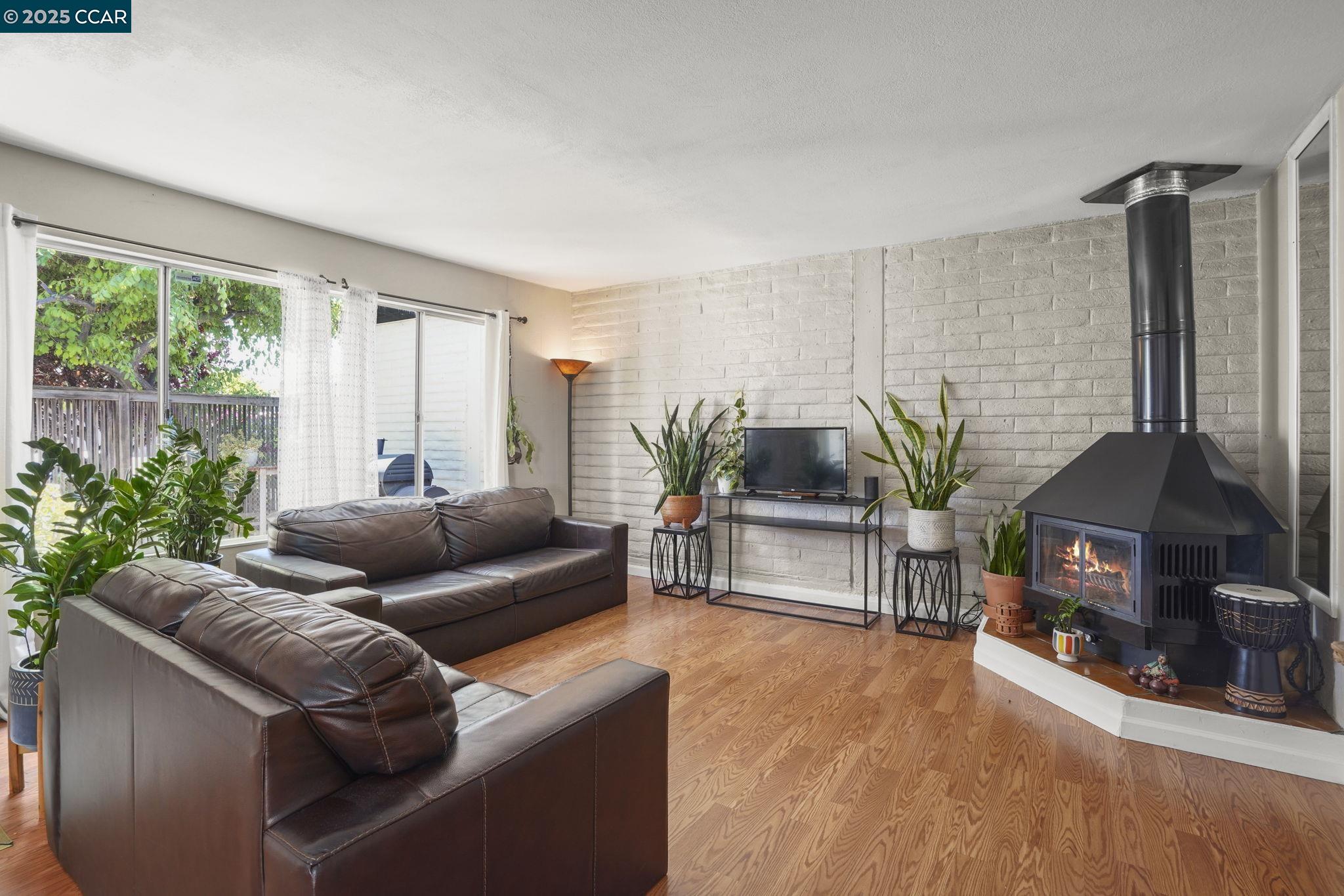 Detail Gallery Image 6 of 23 For 2908 Pear St, Antioch,  CA 94509 - 3 Beds | 2 Baths