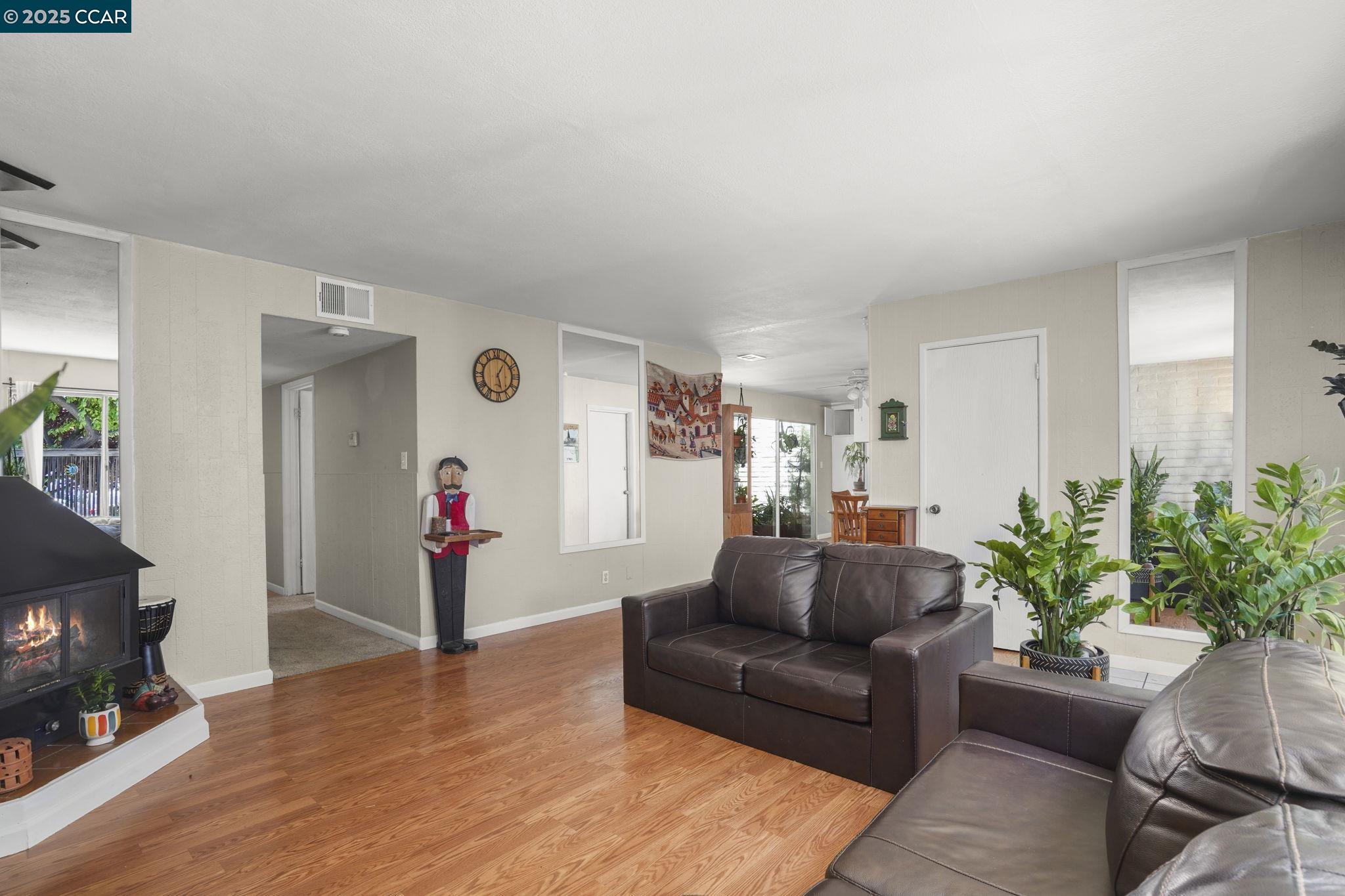 Detail Gallery Image 7 of 23 For 2908 Pear St, Antioch,  CA 94509 - 3 Beds | 2 Baths