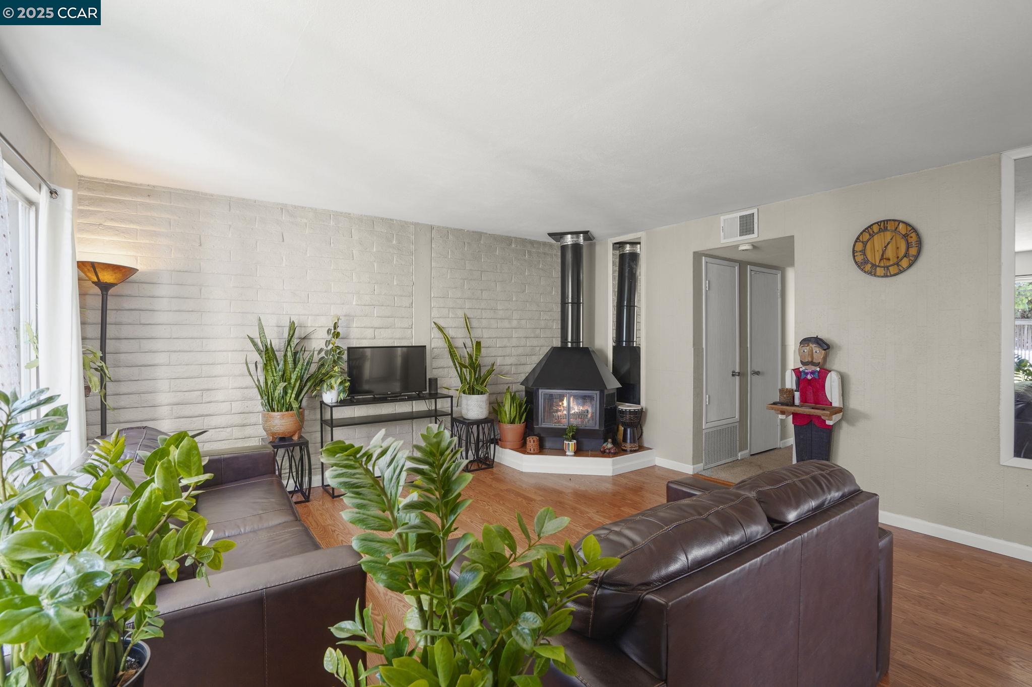 Detail Gallery Image 8 of 23 For 2908 Pear St, Antioch,  CA 94509 - 3 Beds | 2 Baths