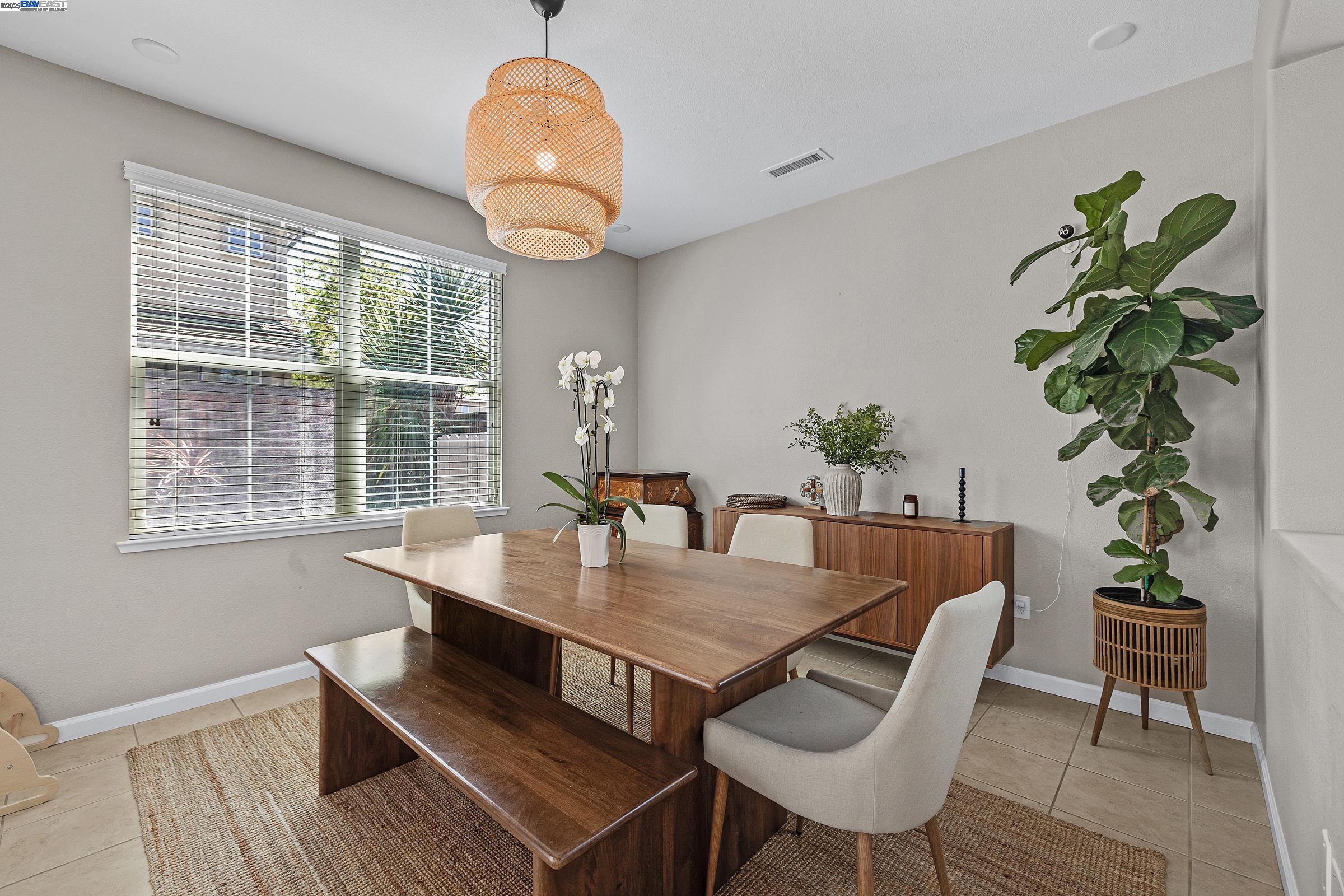 Detail Gallery Image 13 of 33 For 470 Chicory Ct, Brentwood,  CA 94513 - 3 Beds | 2/1 Baths