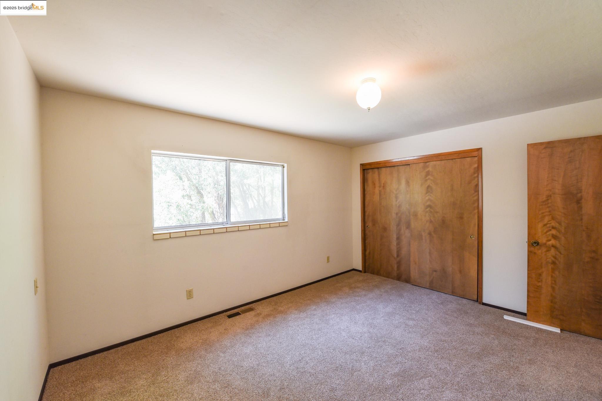 Detail Gallery Image 10 of 32 For 21919 Fallview Dr, Sonora,  CA 95370 - 3 Beds | 2 Baths