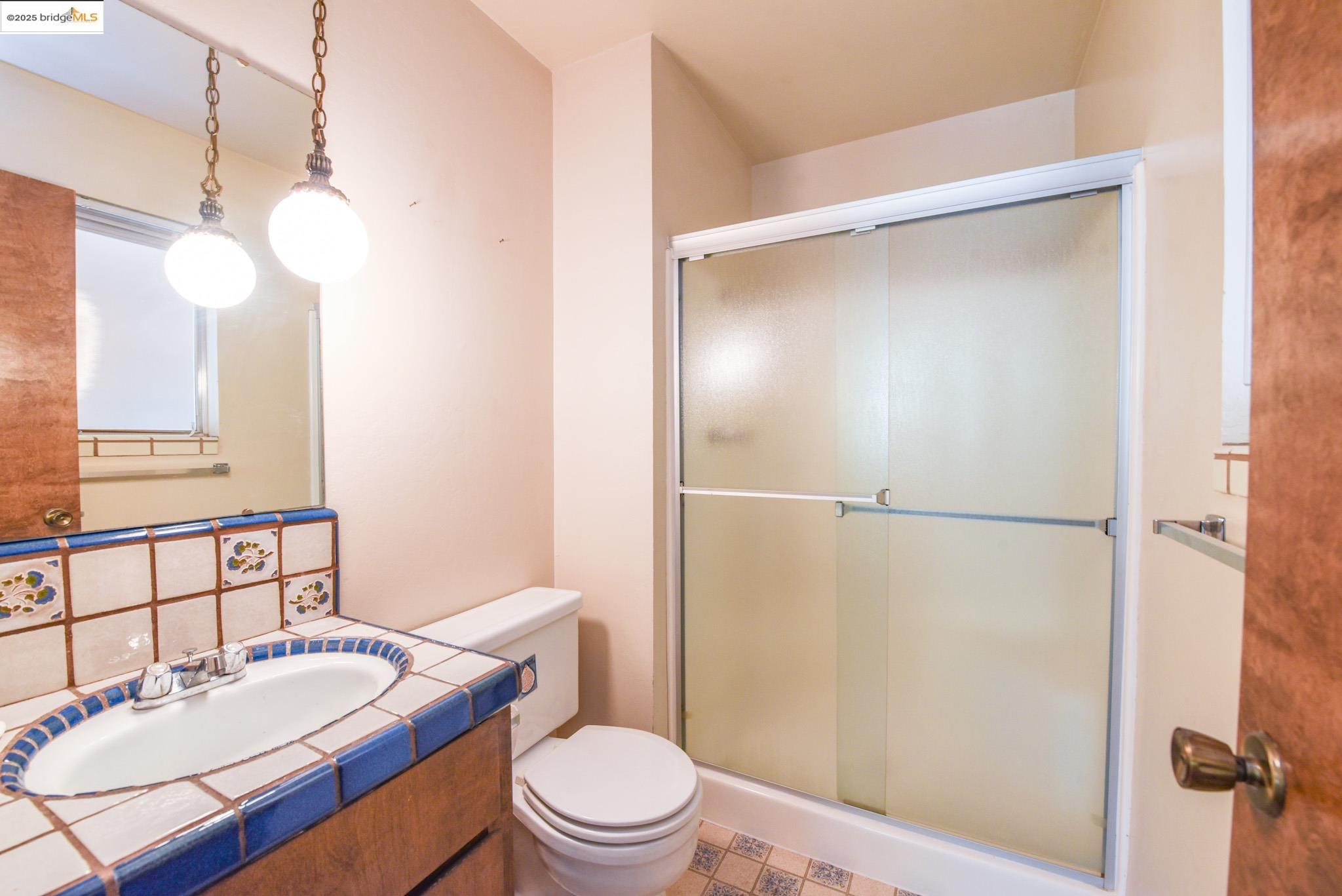 Detail Gallery Image 11 of 32 For 21919 Fallview Dr, Sonora,  CA 95370 - 3 Beds | 2 Baths