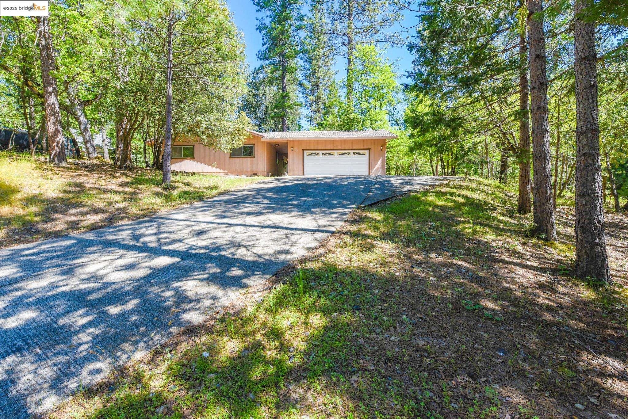 Detail Gallery Image 23 of 32 For 21919 Fallview Dr, Sonora,  CA 95370 - 3 Beds | 2 Baths