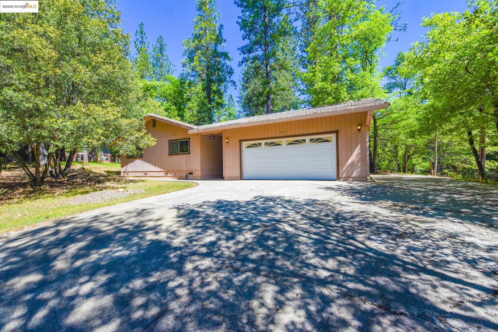Detail Gallery Image 25 of 32 For 21919 Fallview Dr, Sonora,  CA 95370 - 3 Beds | 2 Baths