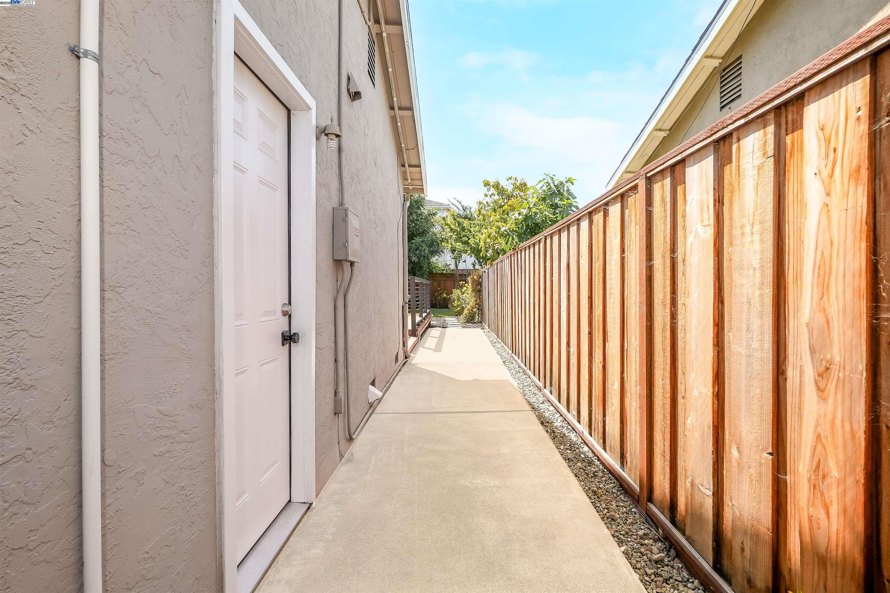 Detail Gallery Image 28 of 45 For 7682 Linden Ct, Newark,  CA 94560 - 3 Beds | 2 Baths