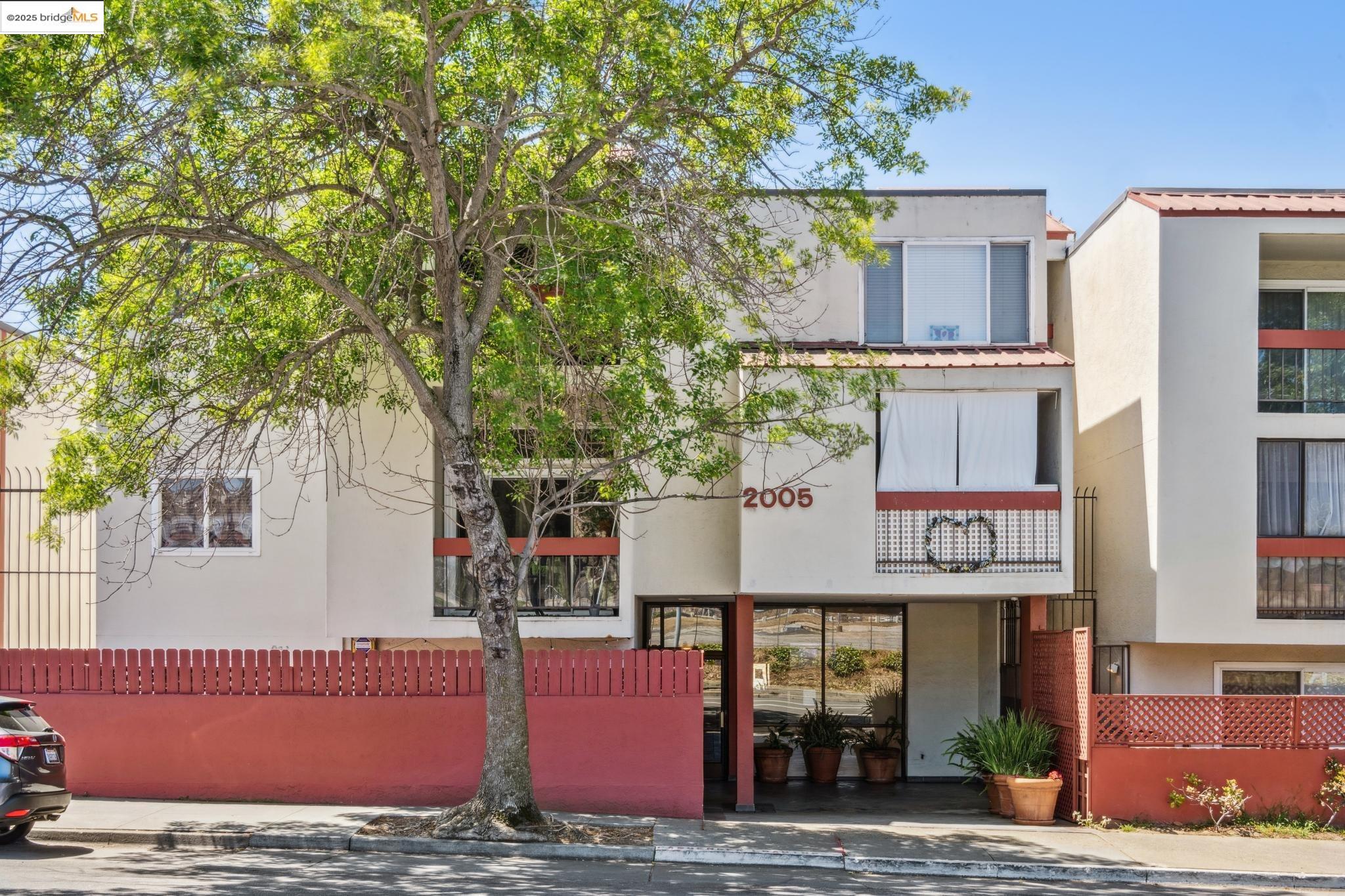 Photo #2: 41096895 Listing 