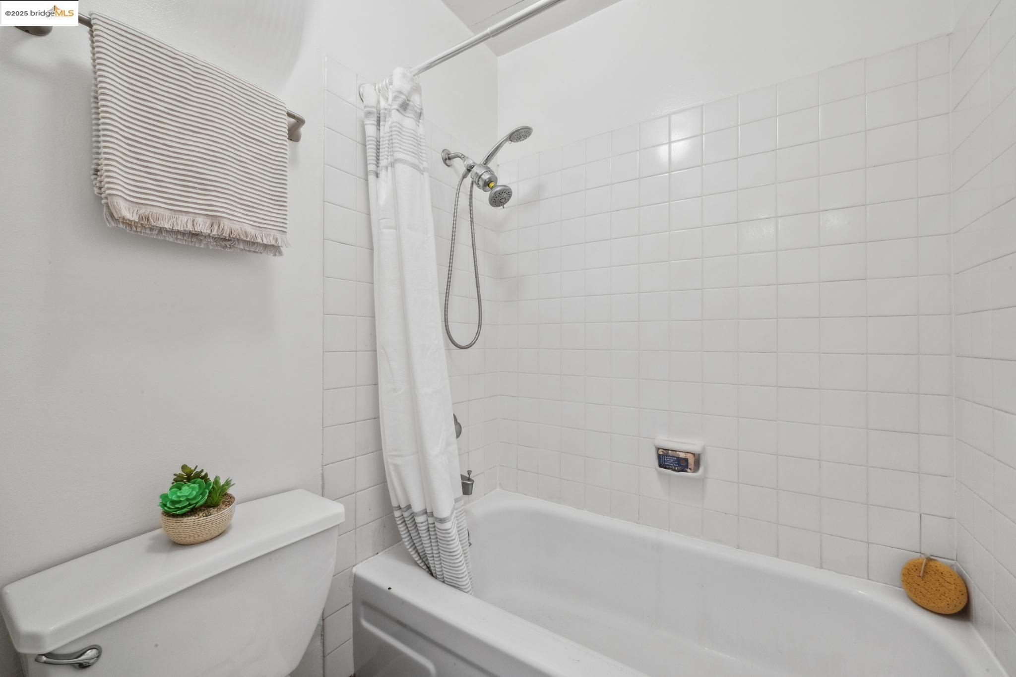 Photo #27: 41096895 Listing: Photo #27