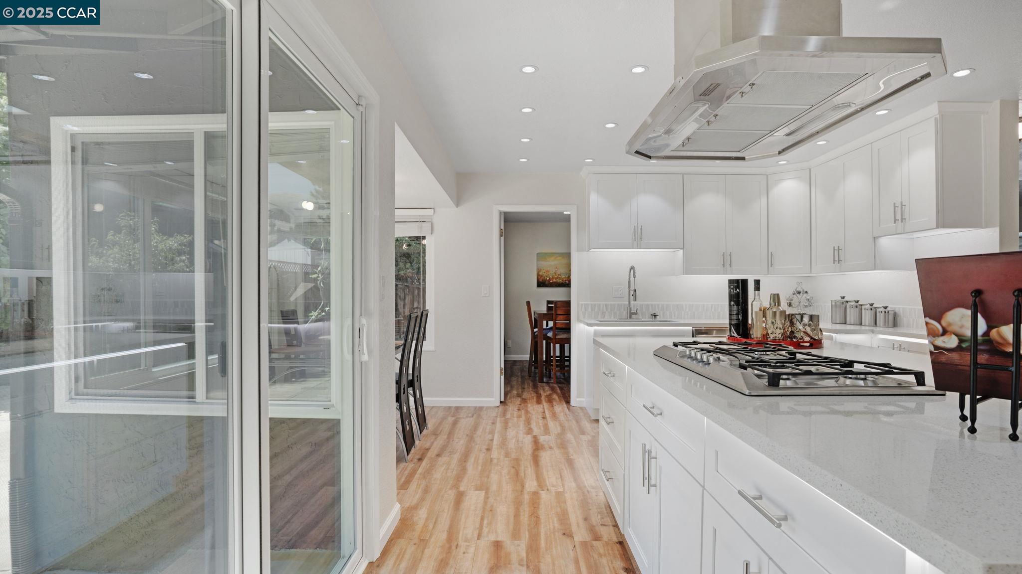 Detail Gallery Image 18 of 51 For 5517 Kirkwood Dr, Concord,  CA 94521 - 3 Beds | 2 Baths