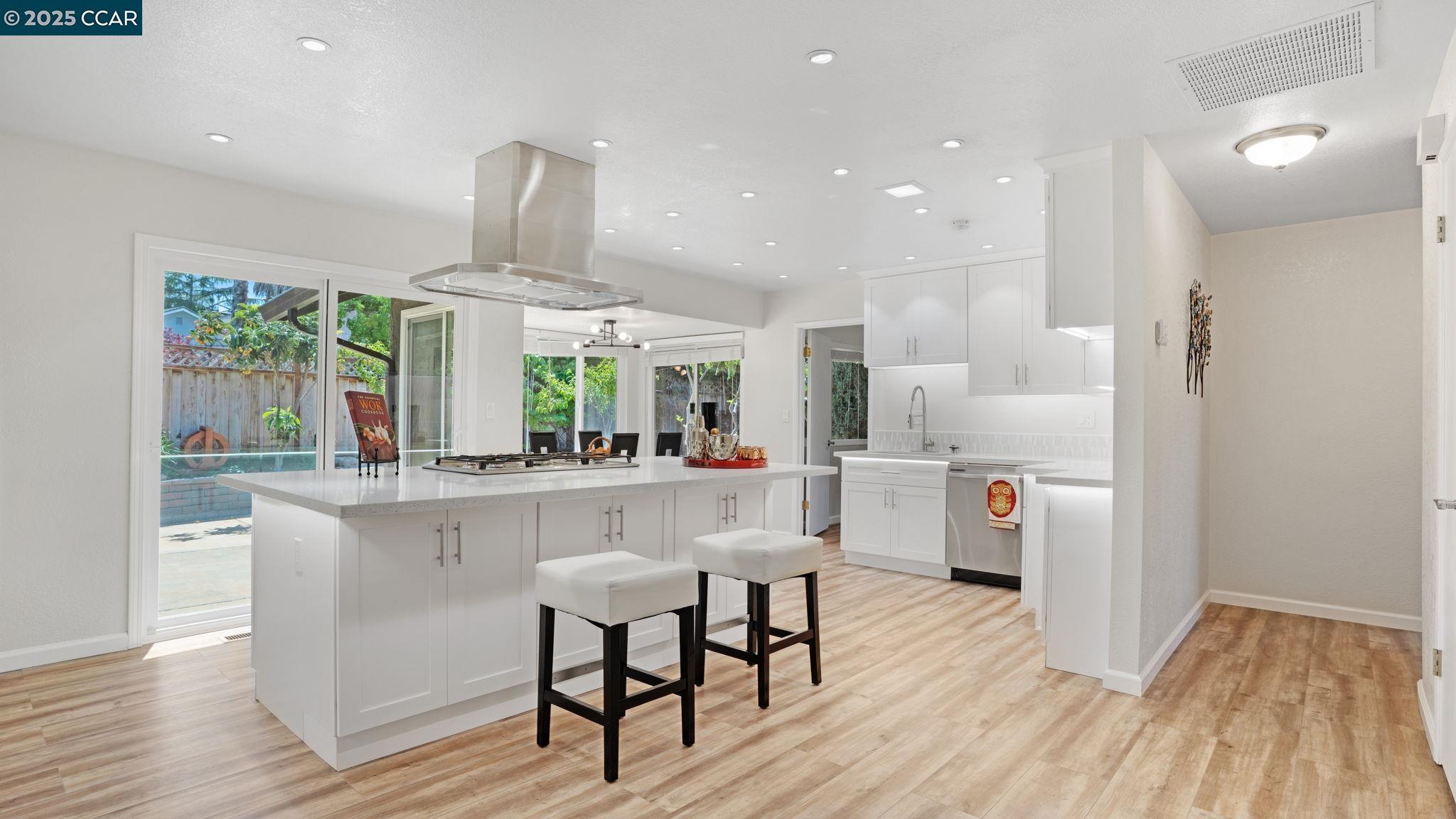 Detail Gallery Image 22 of 51 For 5517 Kirkwood Dr, Concord,  CA 94521 - 3 Beds | 2 Baths