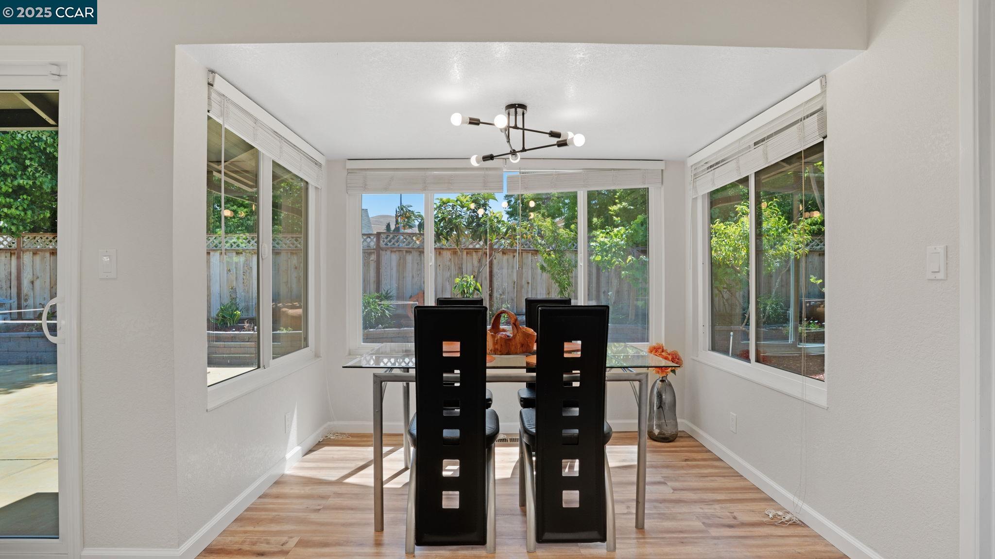 Detail Gallery Image 24 of 51 For 5517 Kirkwood Dr, Concord,  CA 94521 - 3 Beds | 2 Baths
