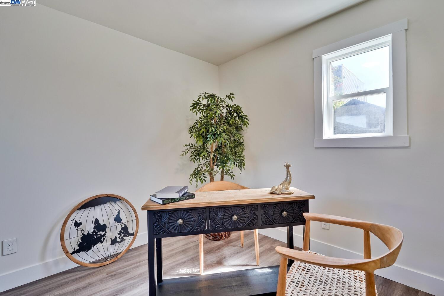 Detail Gallery Image 26 of 52 For 1611 15th Street, Oakland,  CA 94607 - 3 Beds | 2/1 Baths