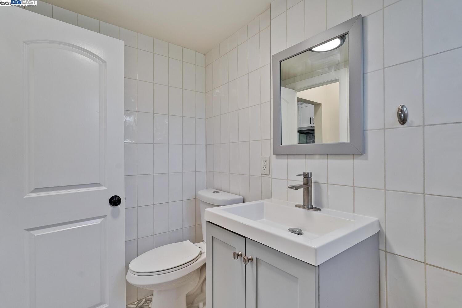 Detail Gallery Image 28 of 52 For 1611 15th Street, Oakland,  CA 94607 - 3 Beds | 2/1 Baths