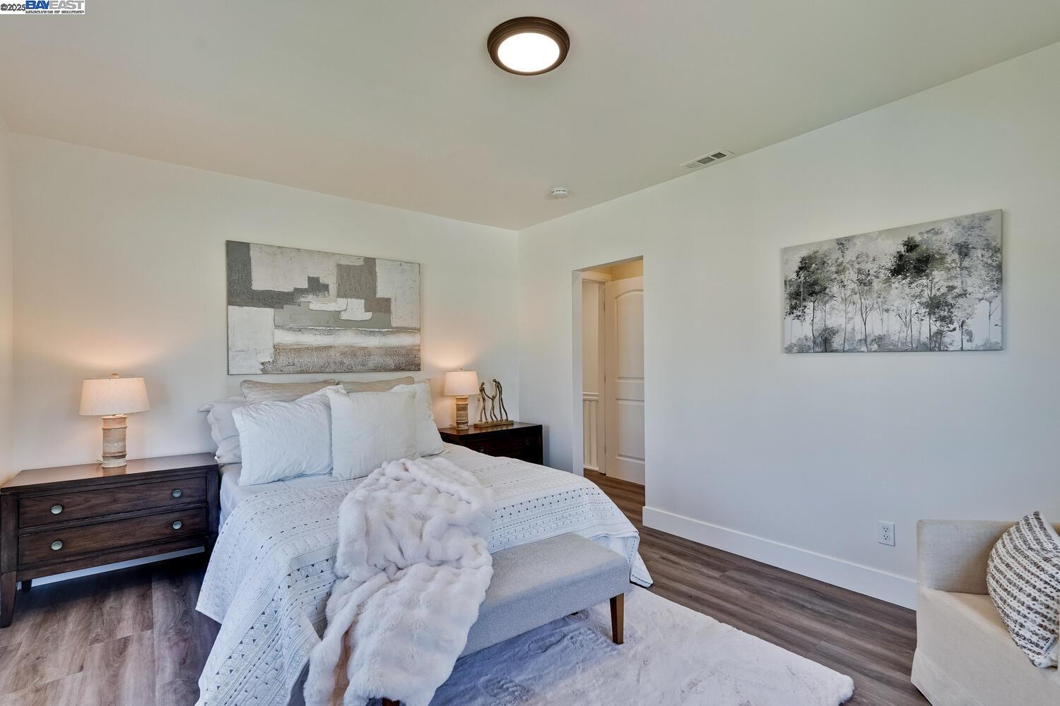 Detail Gallery Image 31 of 52 For 1611 15th Street, Oakland,  CA 94607 - 3 Beds | 2/1 Baths