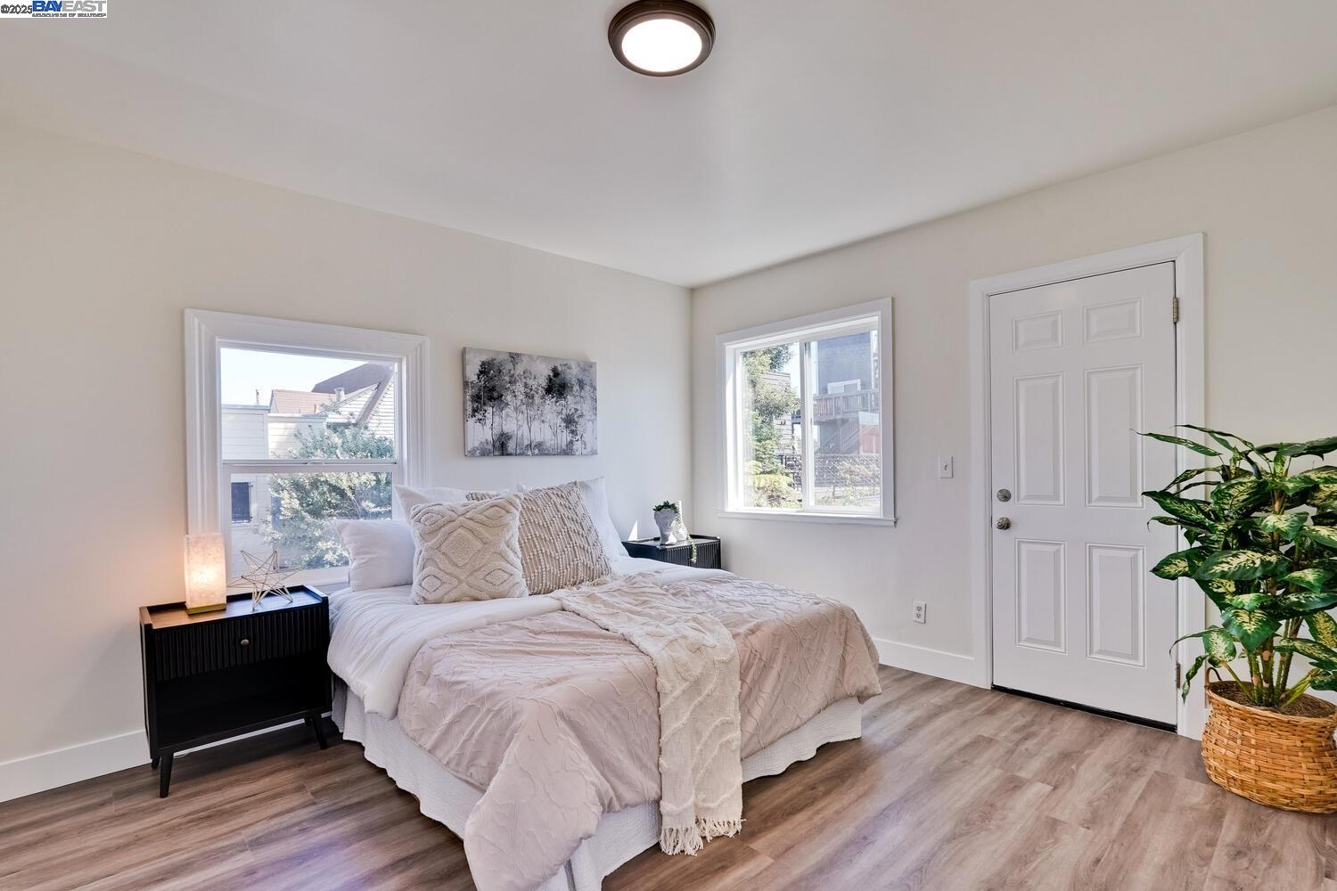 Detail Gallery Image 39 of 52 For 1611 15th Street, Oakland,  CA 94607 - 3 Beds | 2/1 Baths