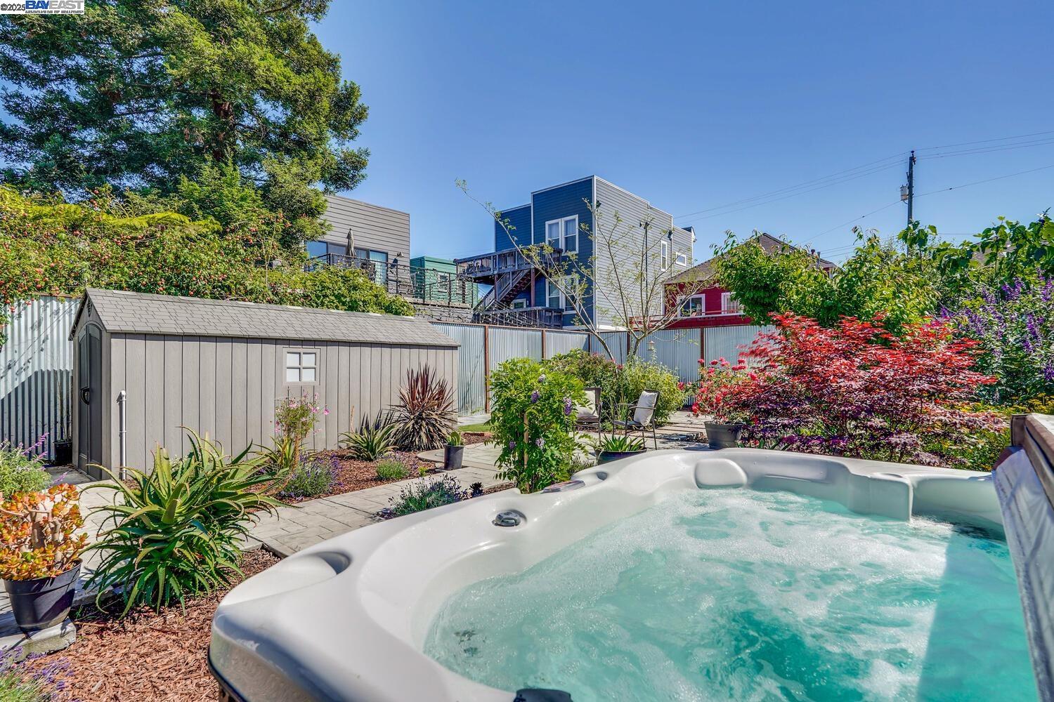 Detail Gallery Image 46 of 52 For 1611 15th Street, Oakland,  CA 94607 - 3 Beds | 2/1 Baths