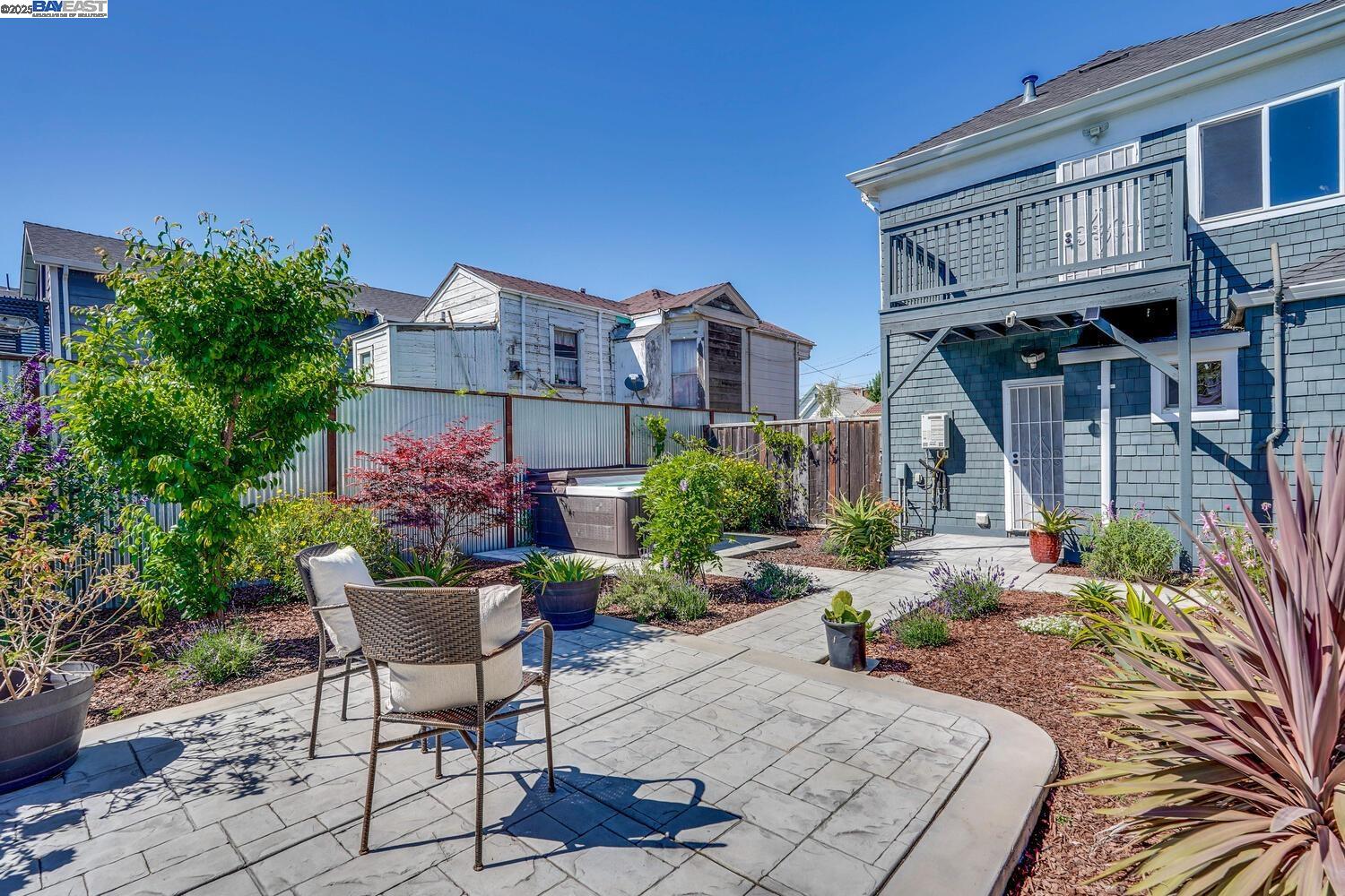 Detail Gallery Image 49 of 52 For 1611 15th Street, Oakland,  CA 94607 - 3 Beds | 2/1 Baths