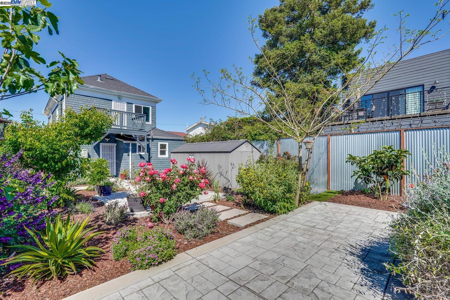Detail Gallery Image 51 of 52 For 1611 15th Street, Oakland,  CA 94607 - 3 Beds | 2/1 Baths