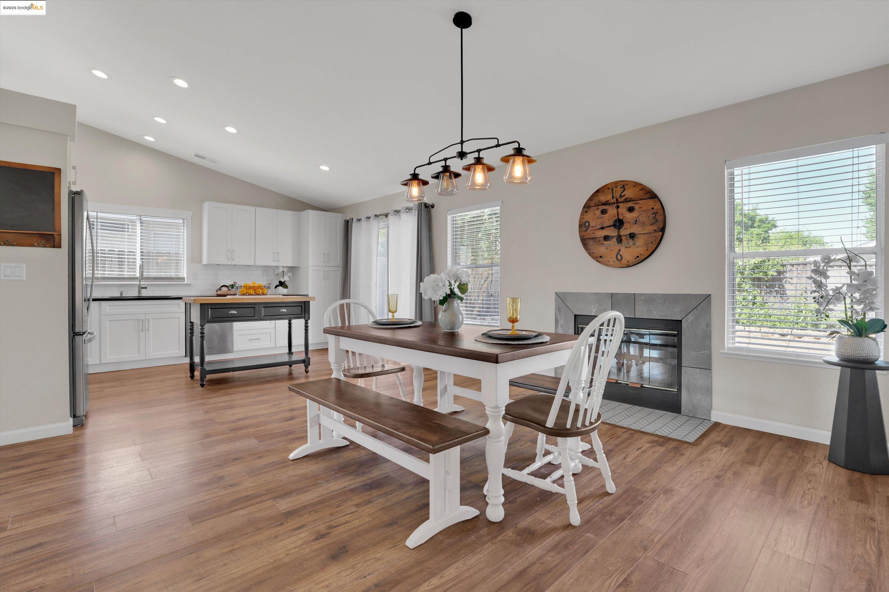 Detail Gallery Image 11 of 30 For 3807 Pato Ln, Oakley,  CA 94561 - 3 Beds | 2 Baths