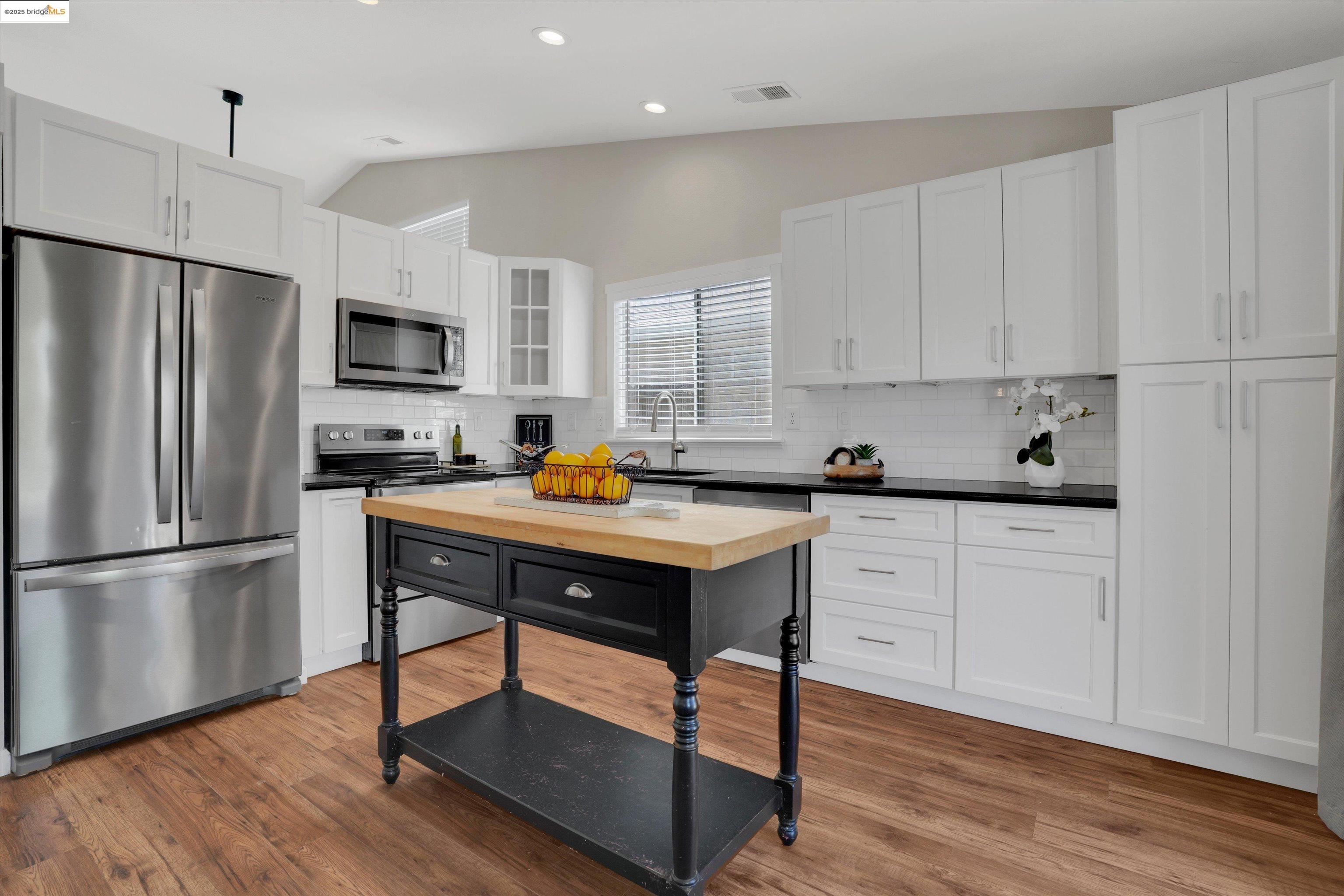 Detail Gallery Image 14 of 30 For 3807 Pato Ln, Oakley,  CA 94561 - 3 Beds | 2 Baths