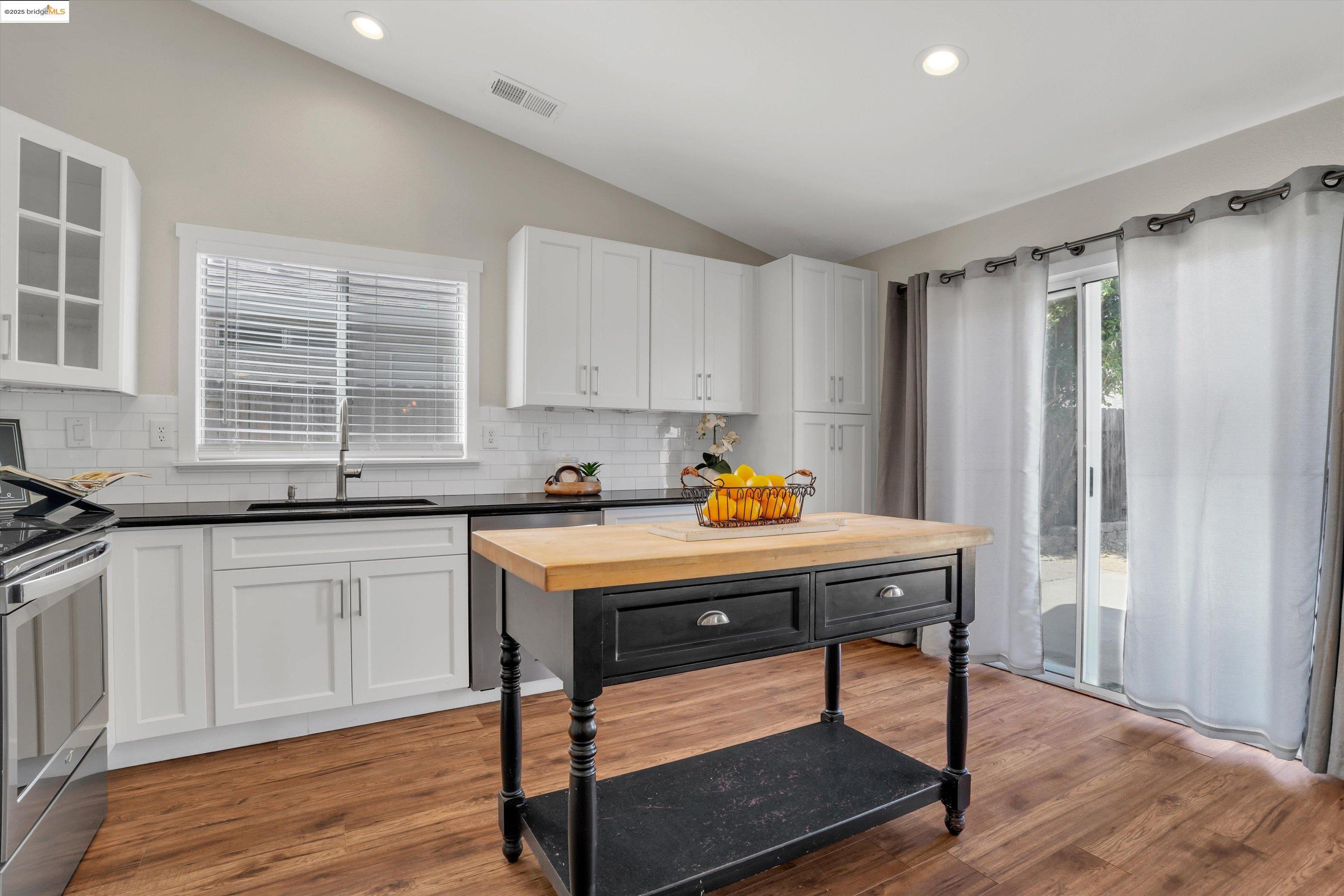 Detail Gallery Image 16 of 30 For 3807 Pato Ln, Oakley,  CA 94561 - 3 Beds | 2 Baths