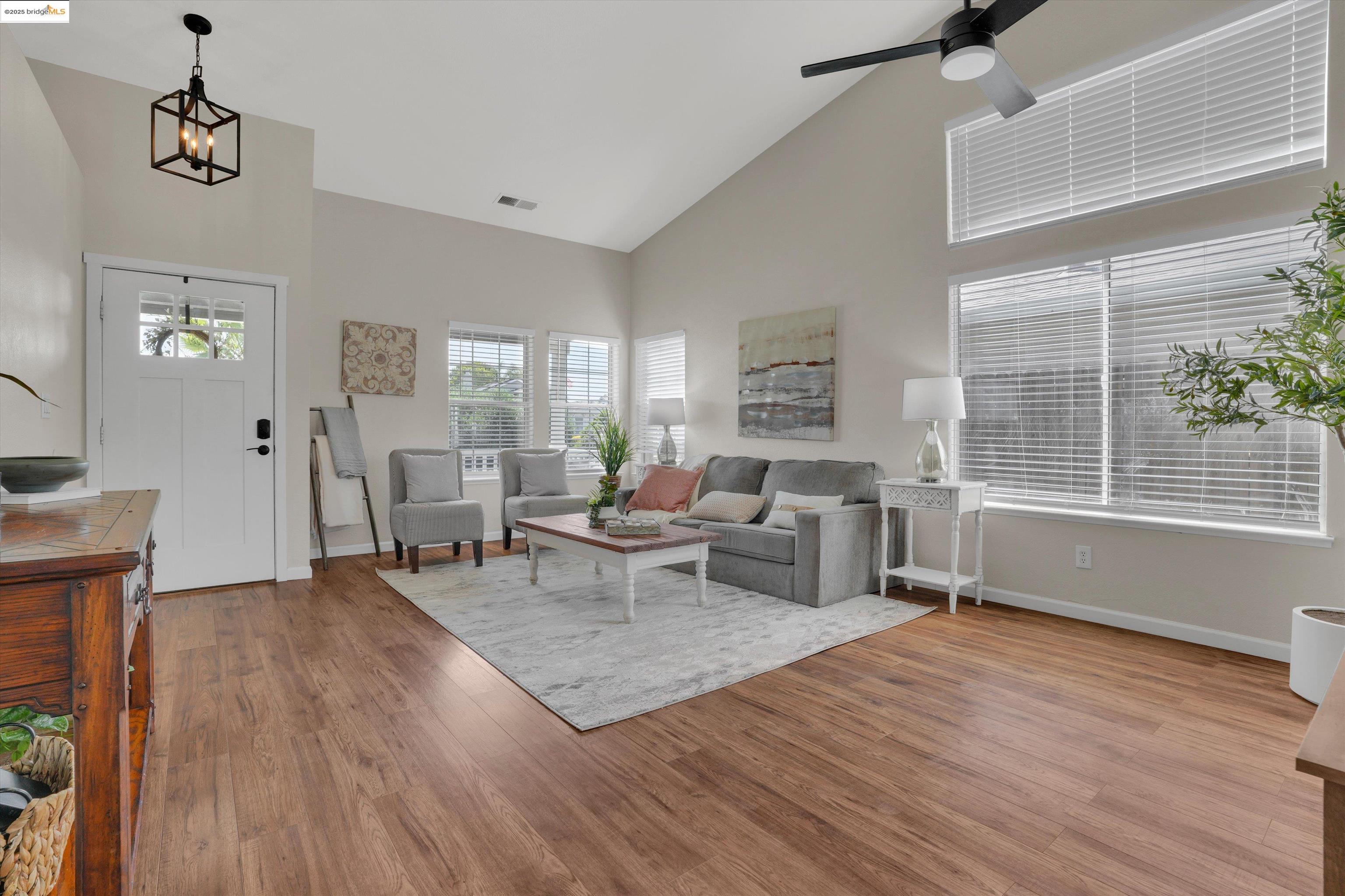 Detail Gallery Image 7 of 30 For 3807 Pato Ln, Oakley,  CA 94561 - 3 Beds | 2 Baths
