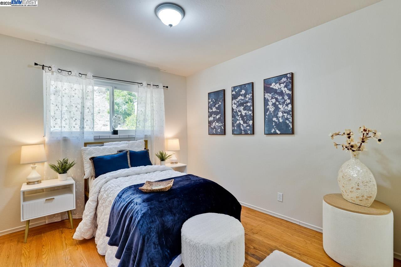 Detail Gallery Image 20 of 37 For 82 Elysian Fields Dr., Oakland,  CA 94605 - 4 Beds | 2/1 Baths