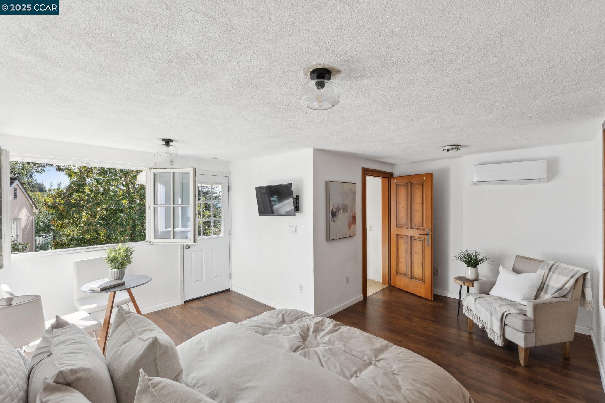 Detail Gallery Image 37 of 60 For 40 Las Palomas, Orinda,  CA 94563-1527 - 4 Beds | 3/1 Baths