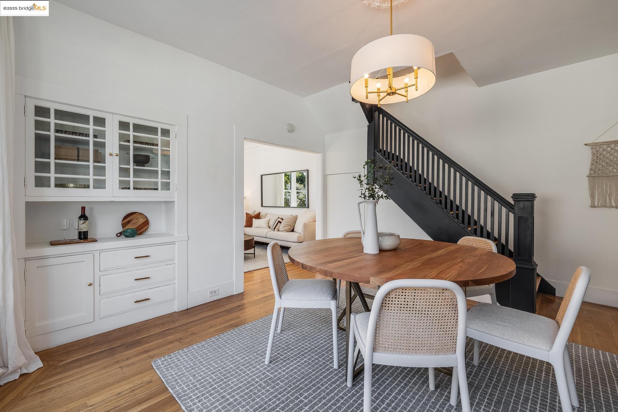 Detail Gallery Image 9 of 39 For 1326 E 23rd St, Oakland,  CA 94606 - 3 Beds | 2 Baths