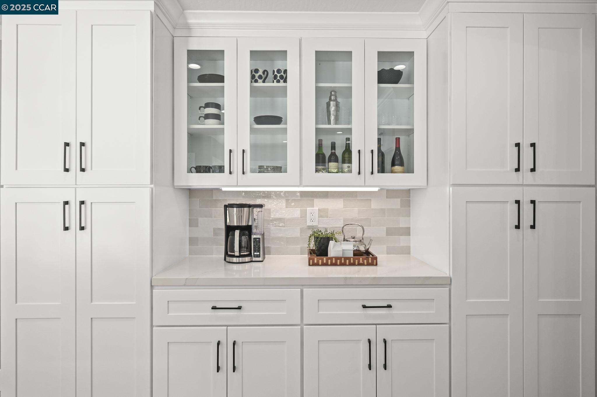 Detail Gallery Image 14 of 45 For 612 Wimbledon Rd, Walnut Creek,  CA 94598 - 4 Beds | 2/1 Baths